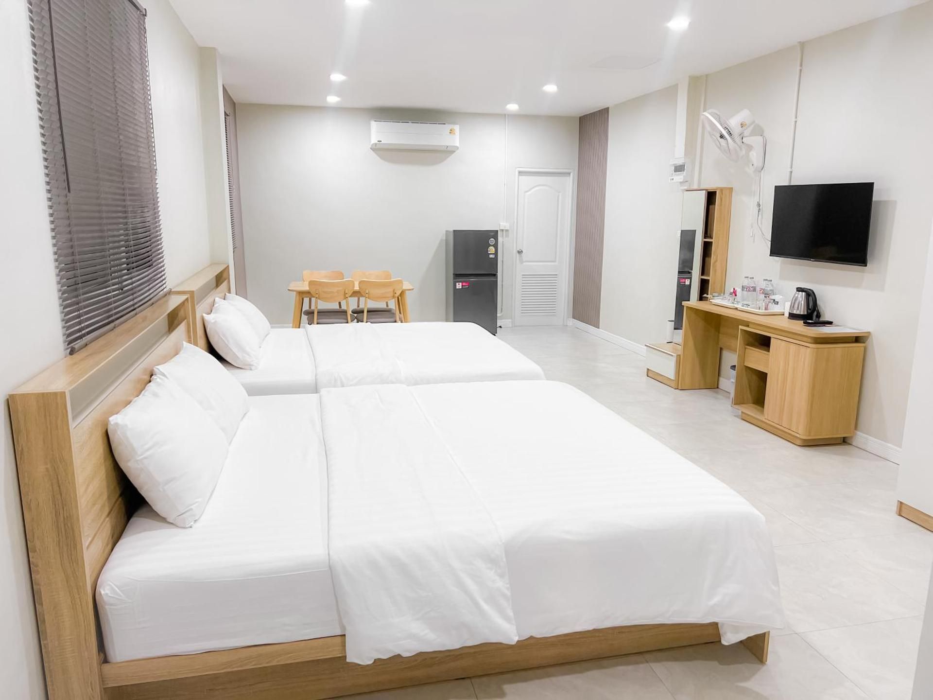 Large Double or Twin Room