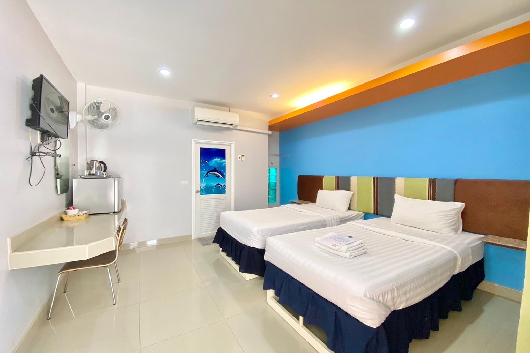 Standard Twin Room