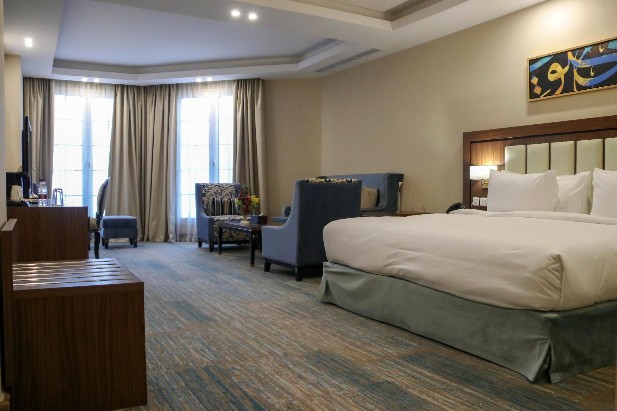 Deluxe Suite with King Bed