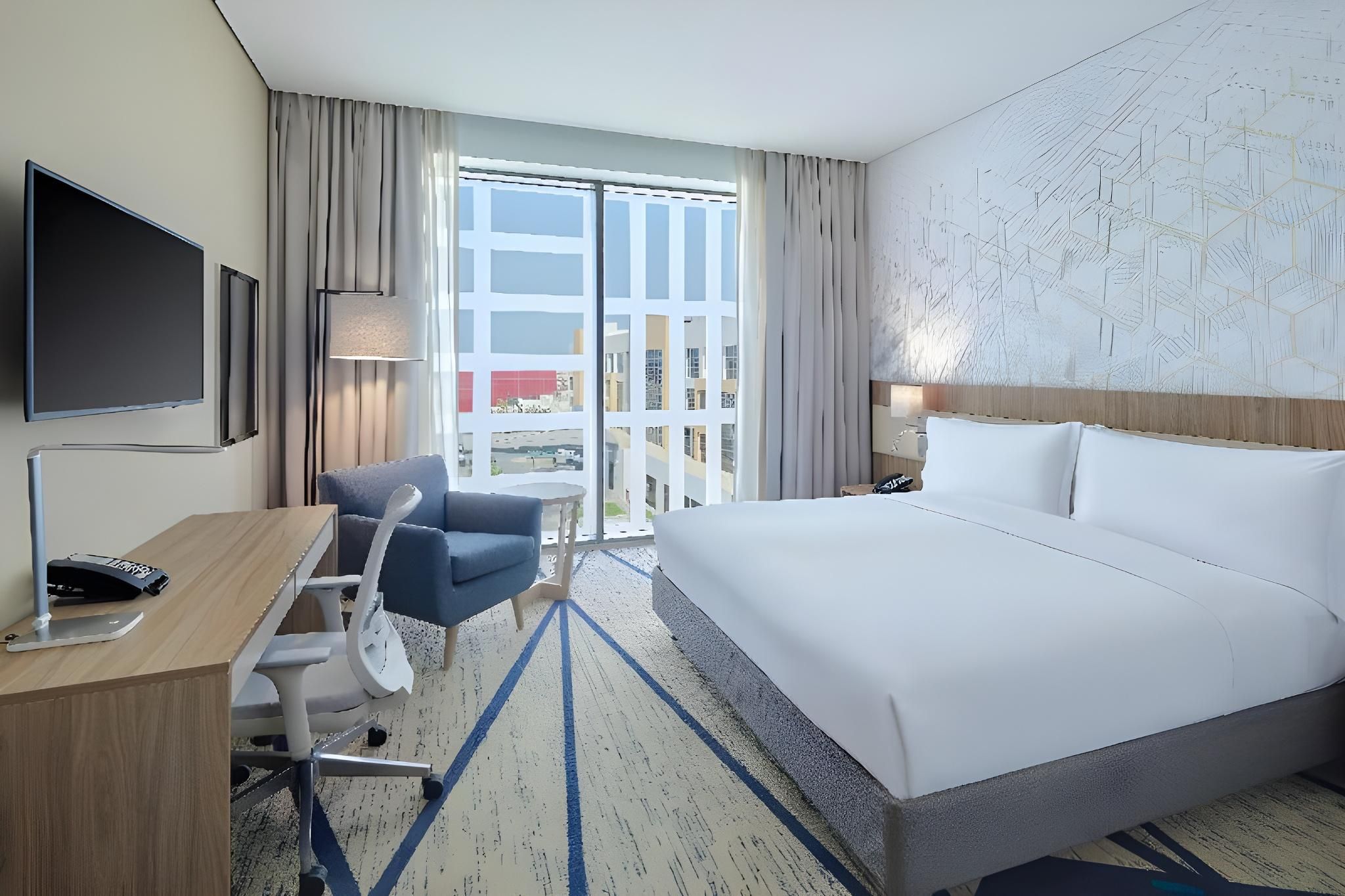 Holiday Inn & Suites Al Jubail By IHG 1 King Premium Courtyard View 2