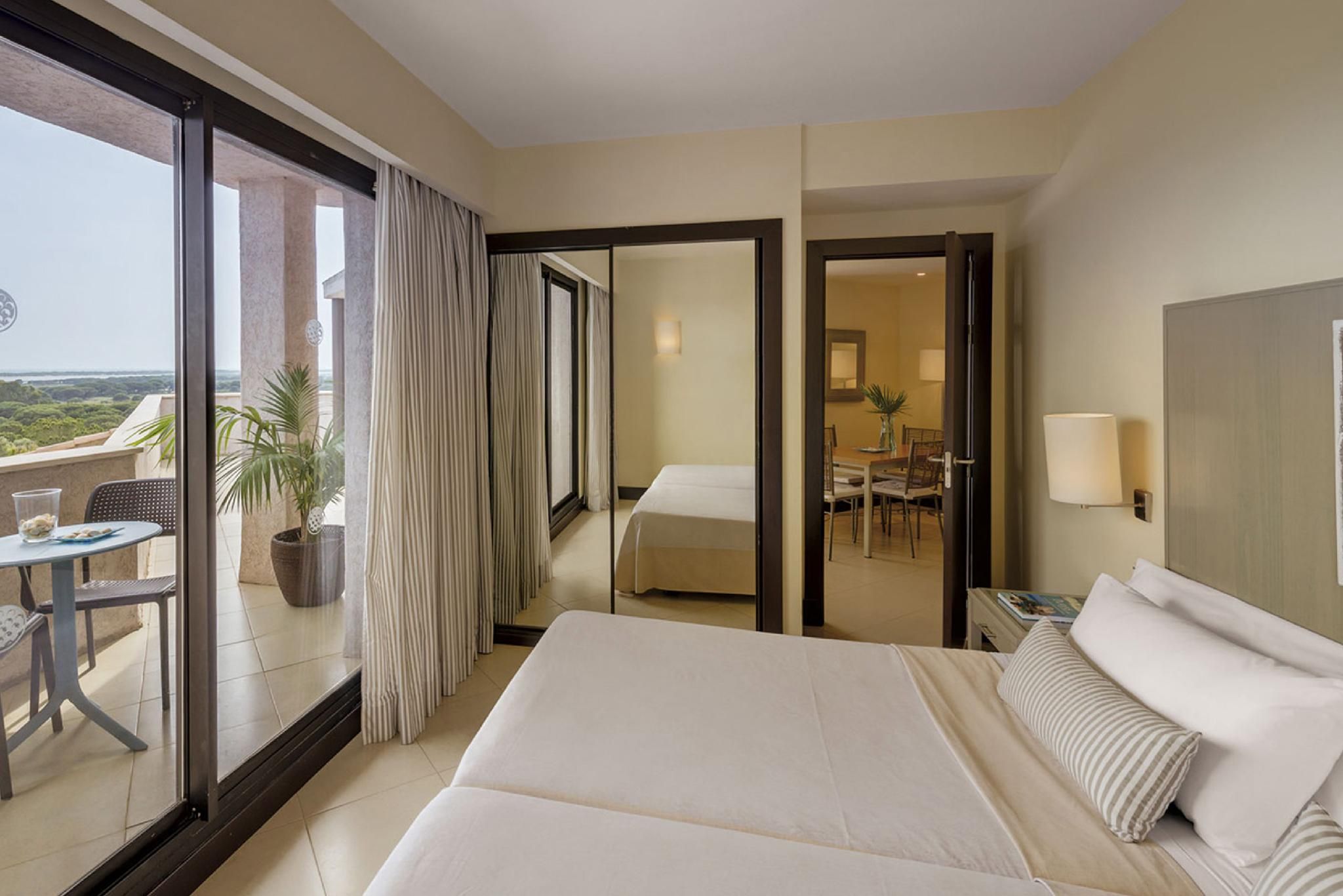 1-Bedroom Apartment for 1 Adult and 2 Children