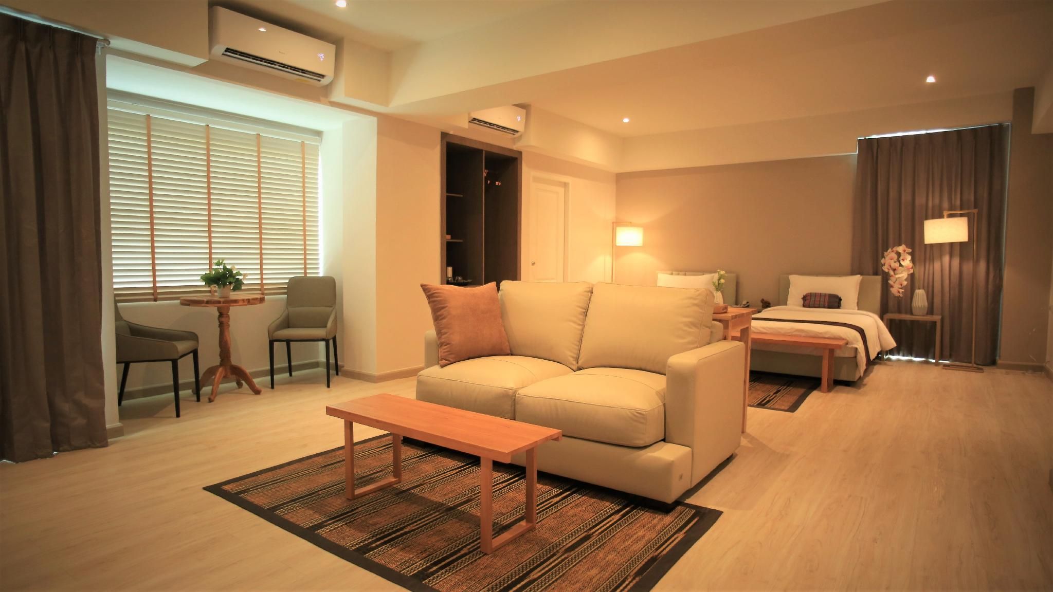 The Lake Udon Suite Twin 3