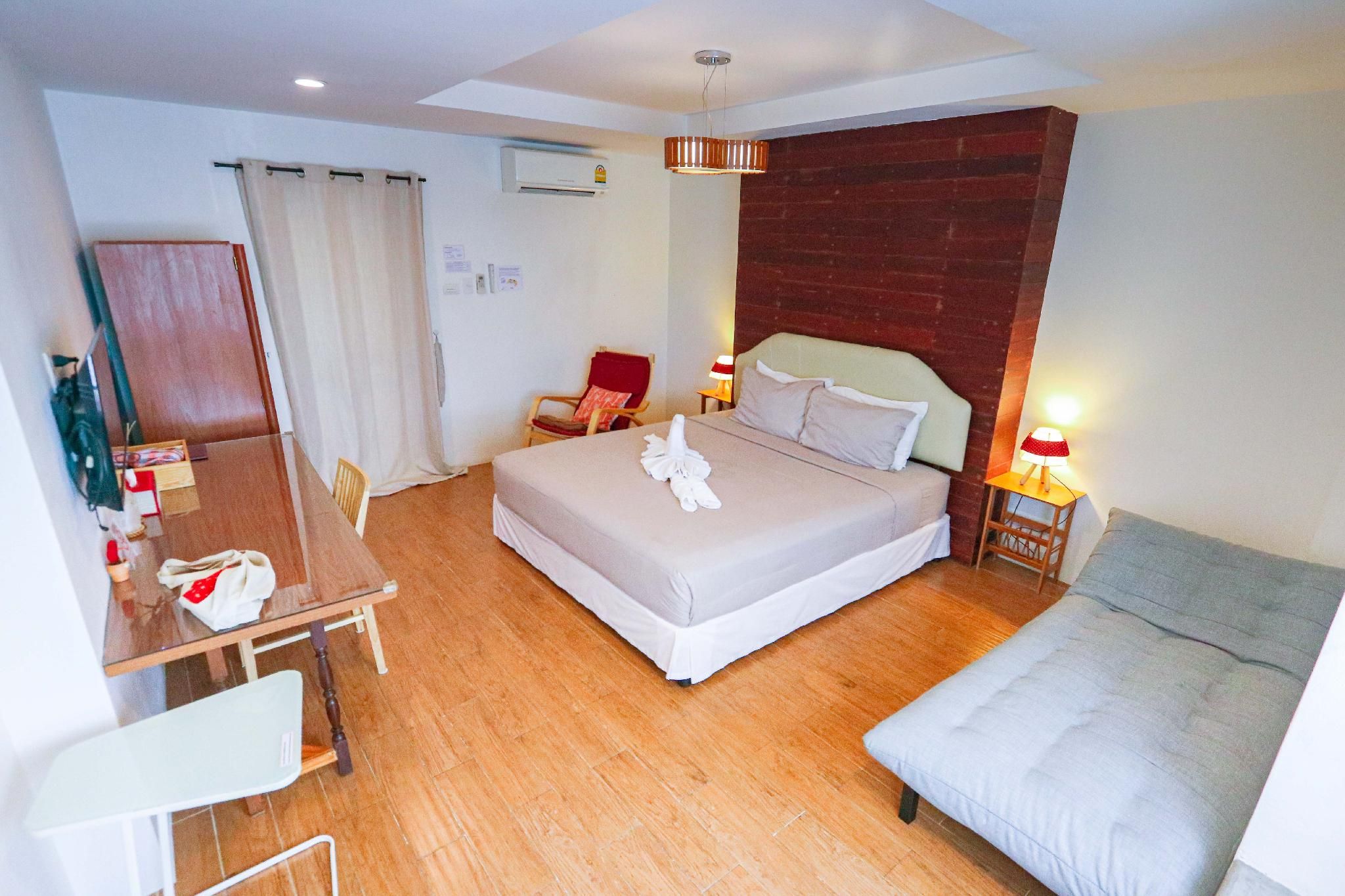 Jamjuree Home Family  Studio (2 Adutls +1 child)