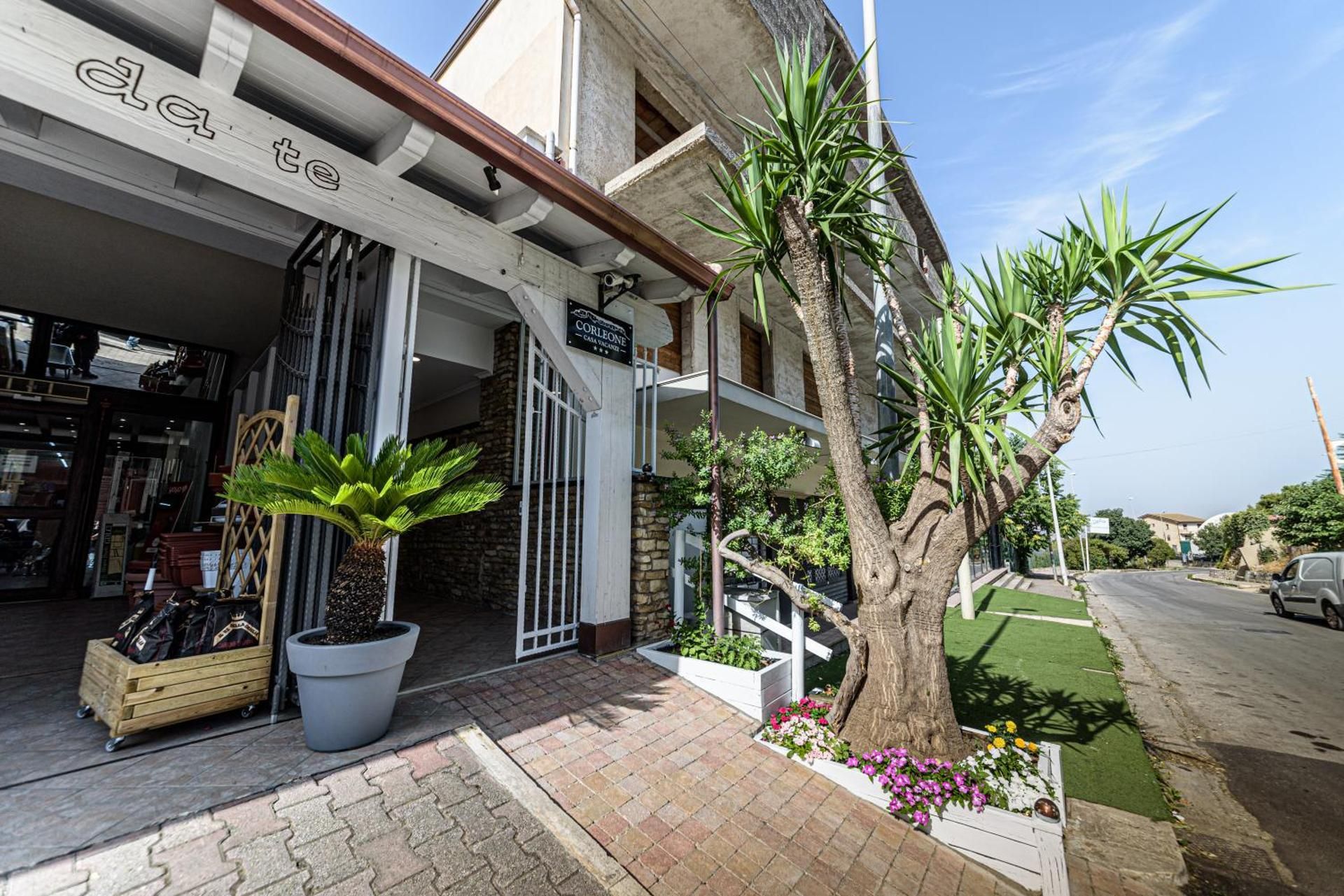 Corleone GUESTHOUSE