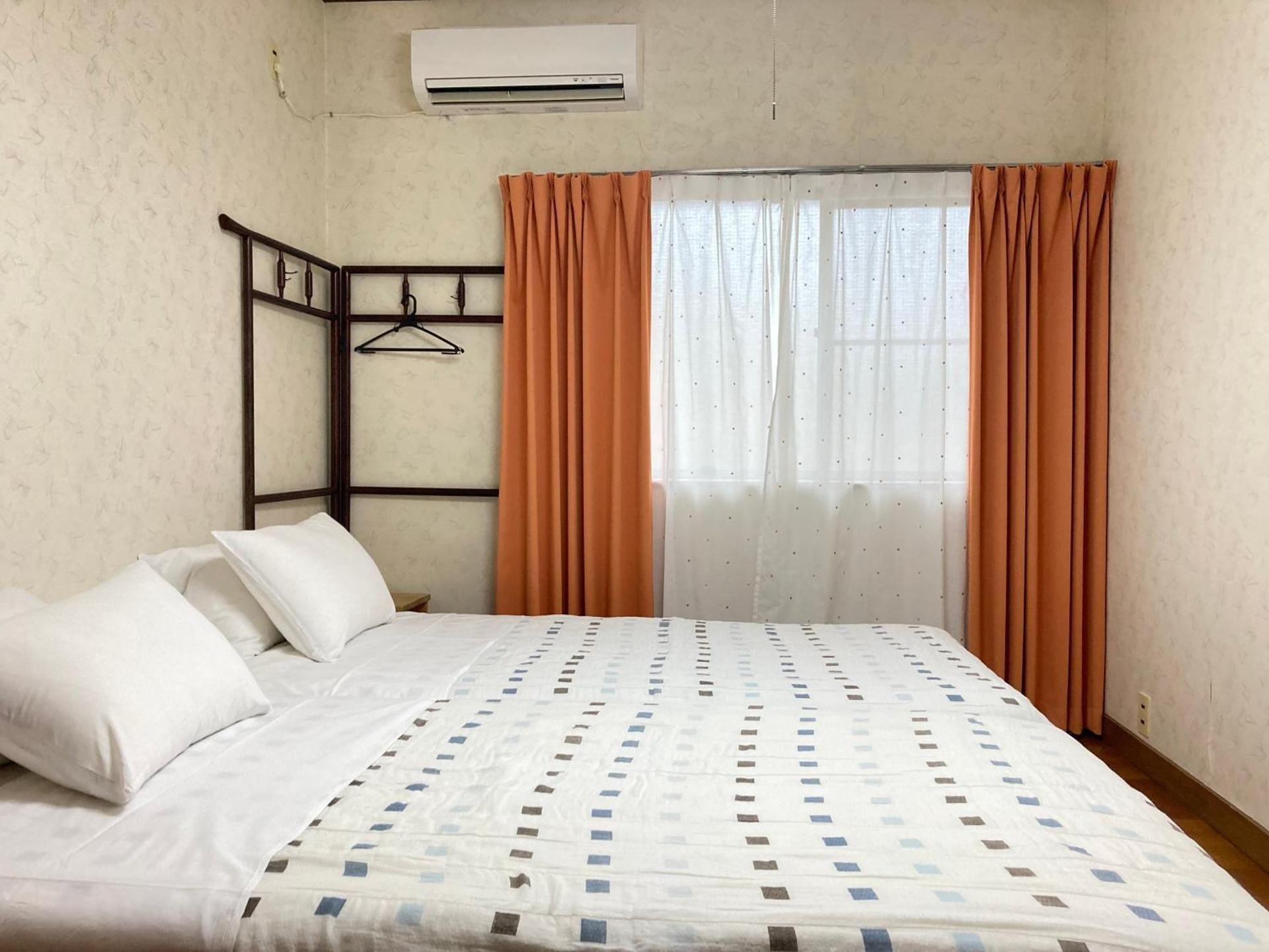 Twin Room with Shared Bathroom