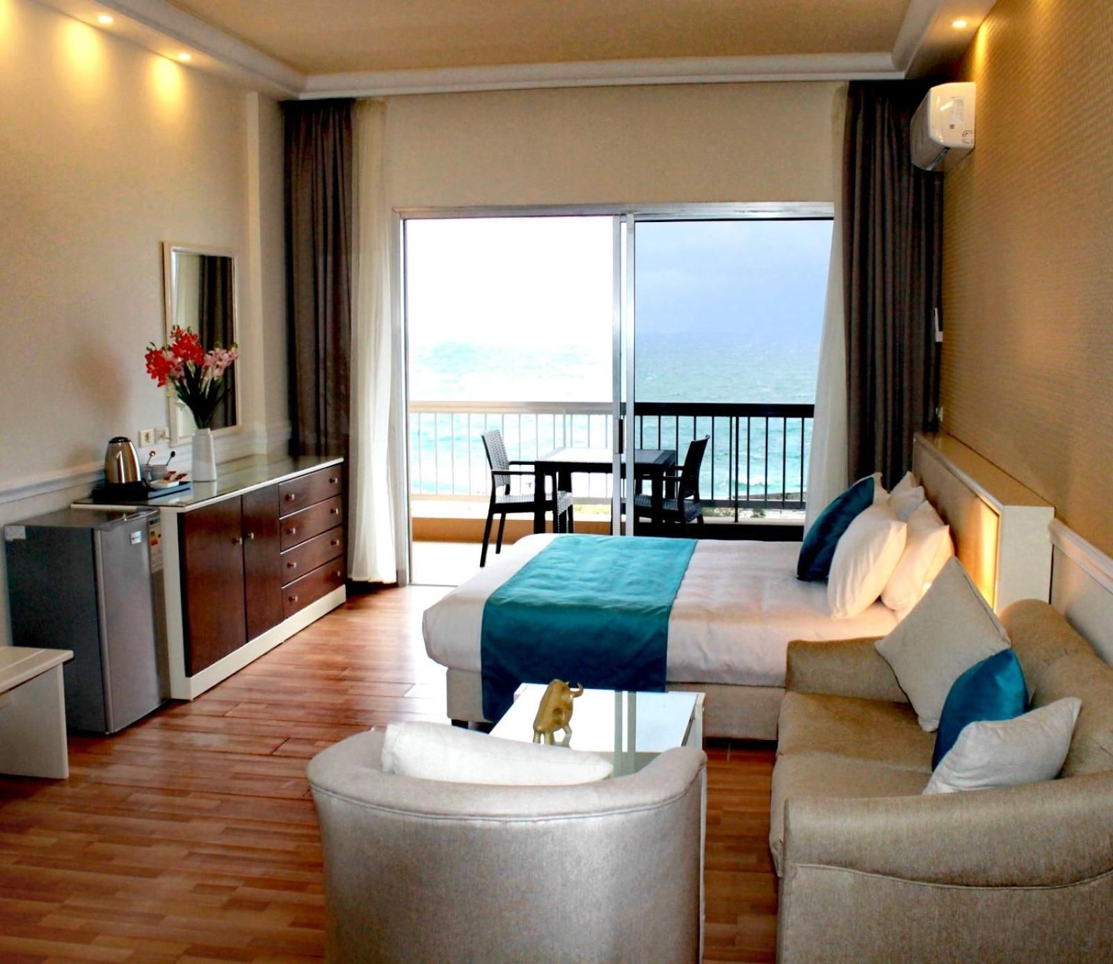 Suite Sea View for 2 Adults