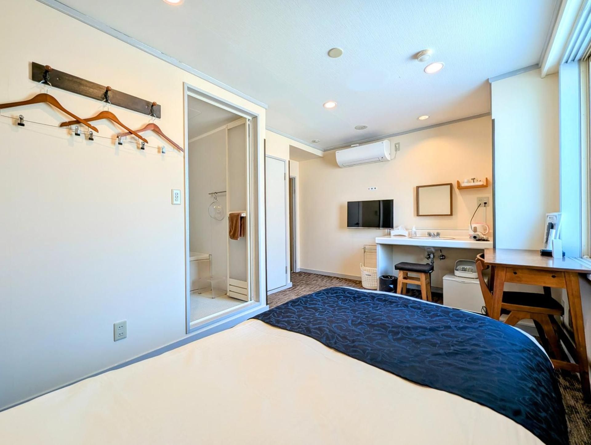 Single Room - Non-Smoking
