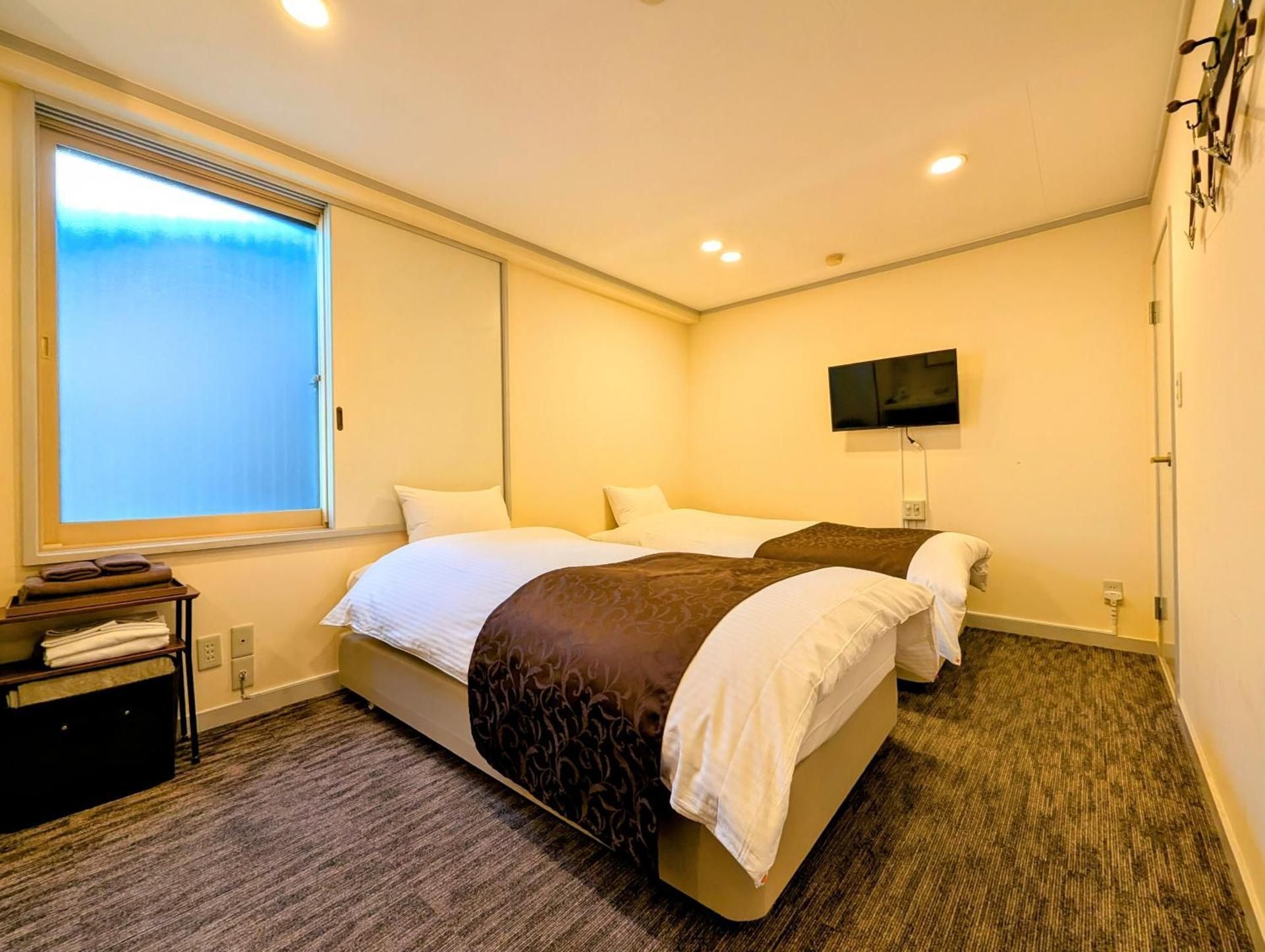 Twin Room - Non-Smoking