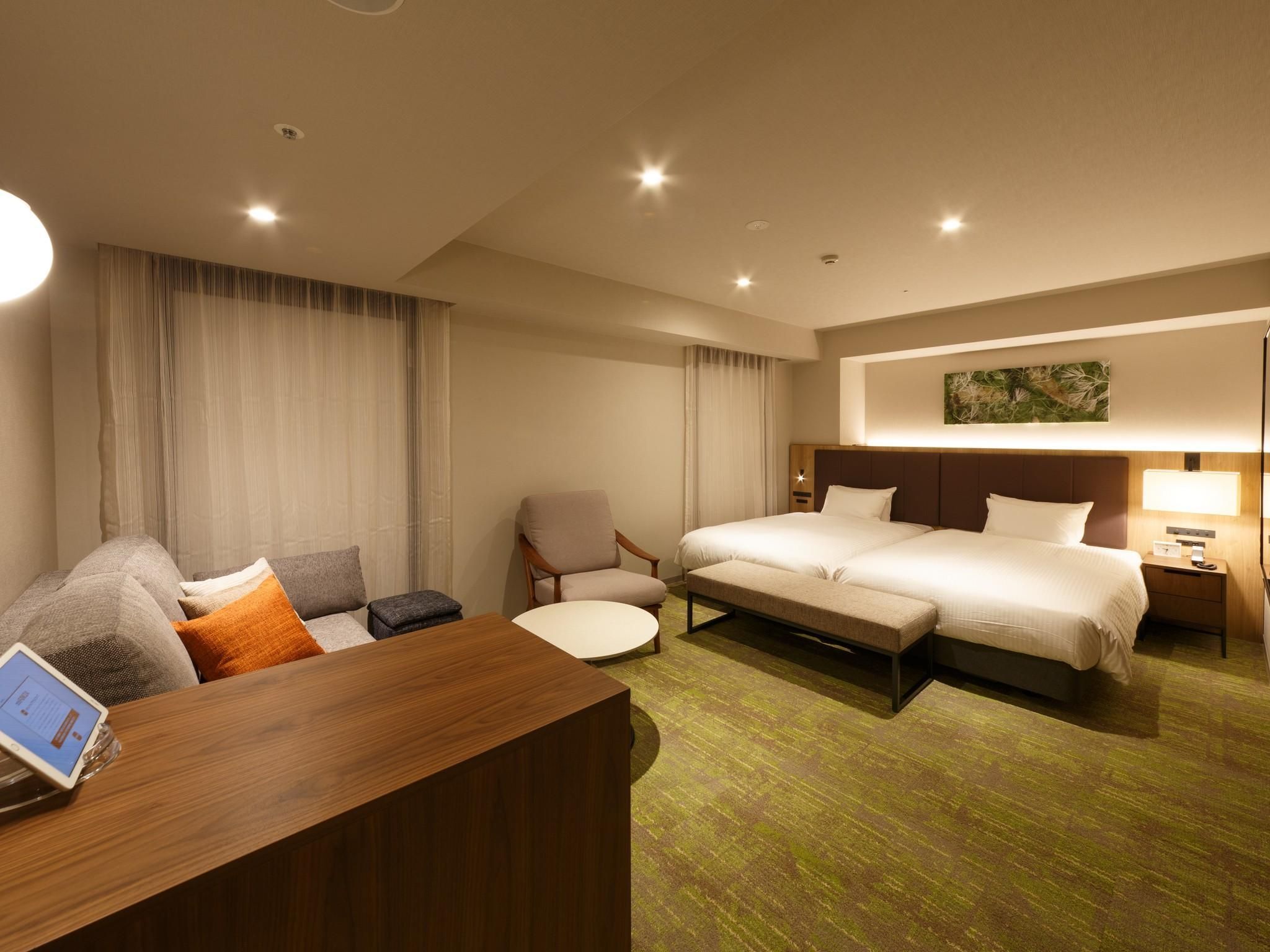 Corner Twin Room