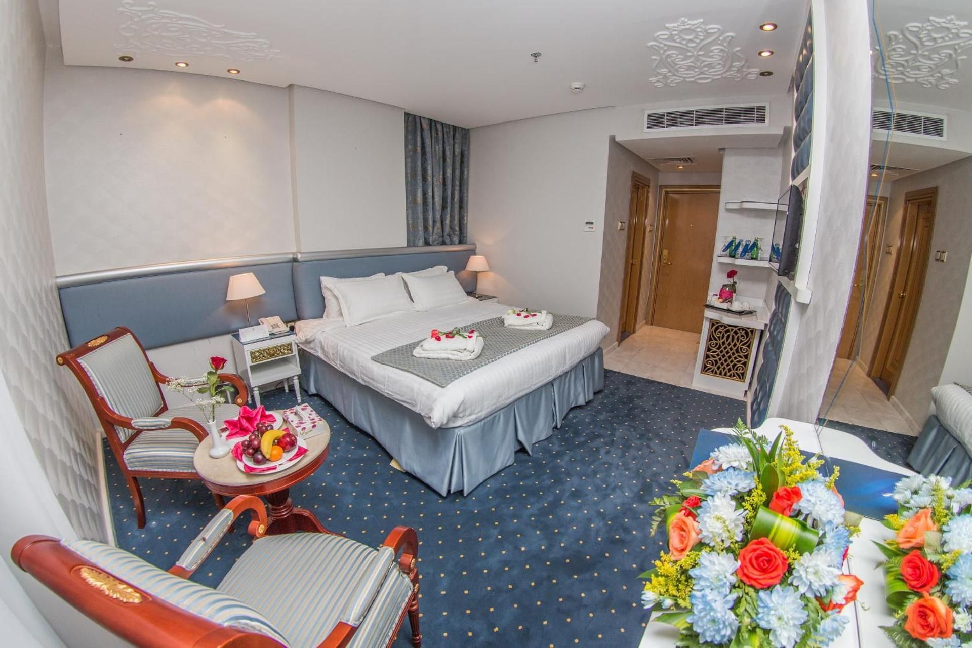 CONNECTING ROOM FOR 6 PEOPLE - NON-SMOKING