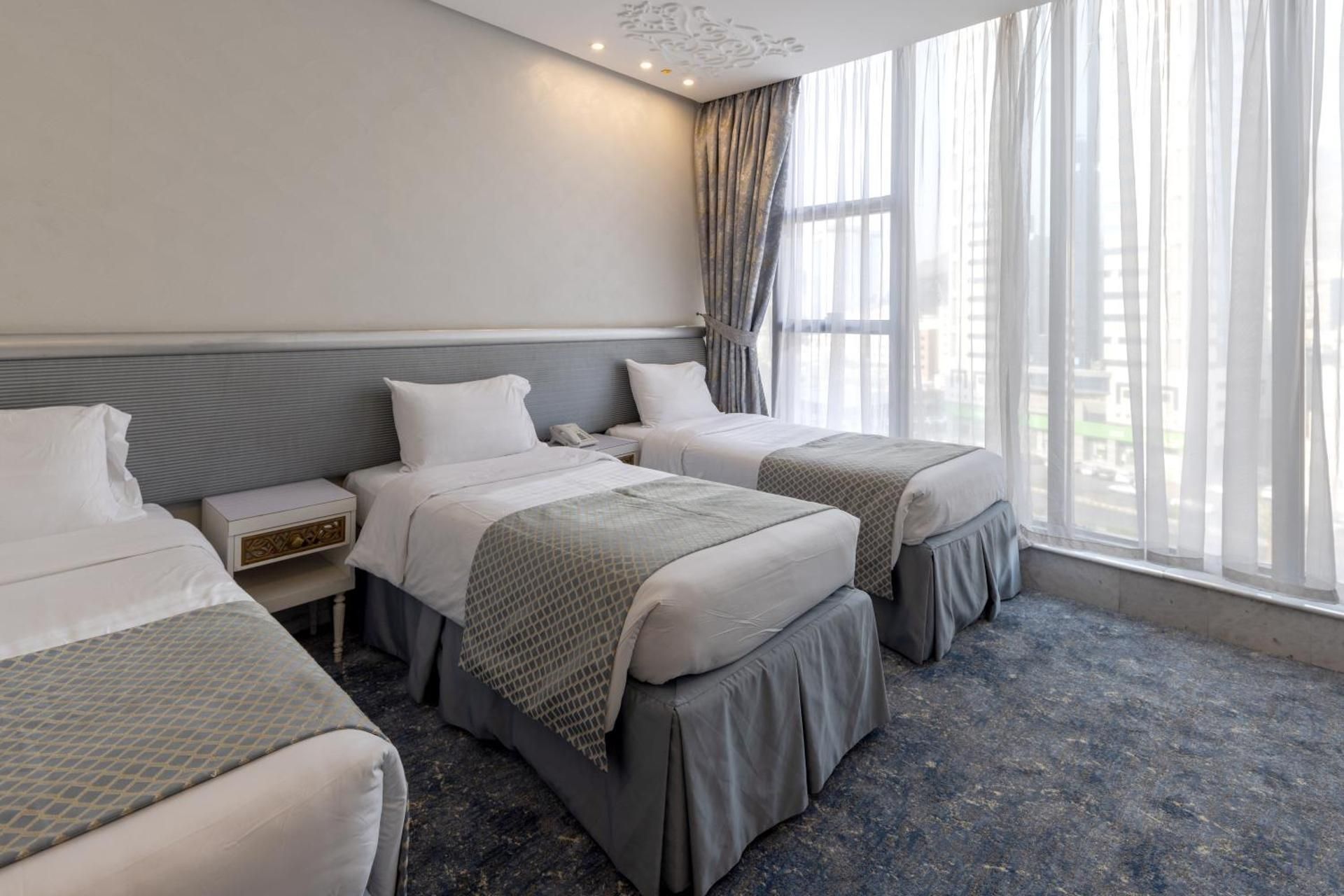 Montana Al Azizia Hotel Standard Triple 2