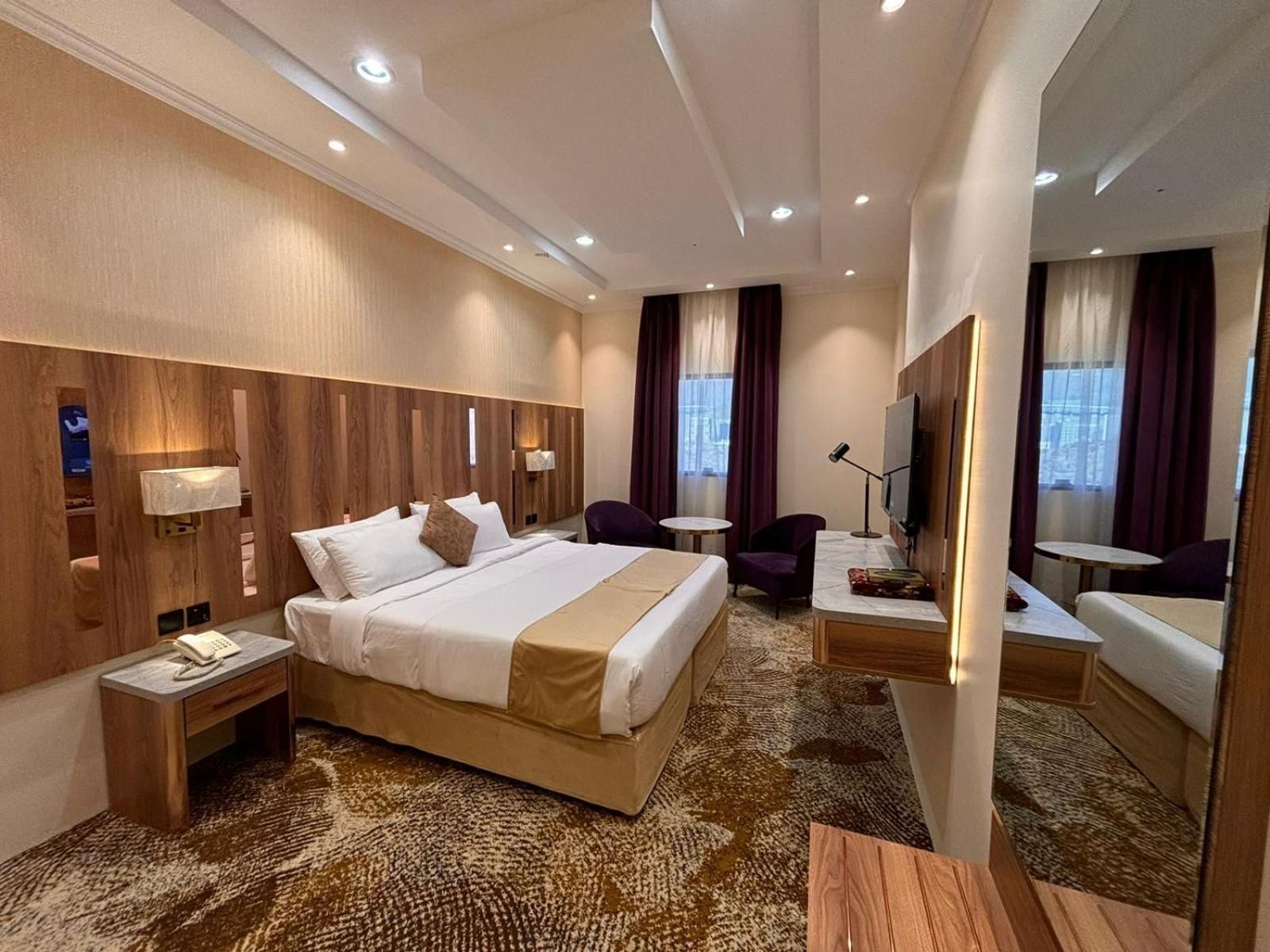 HindibaaHotel Double Room