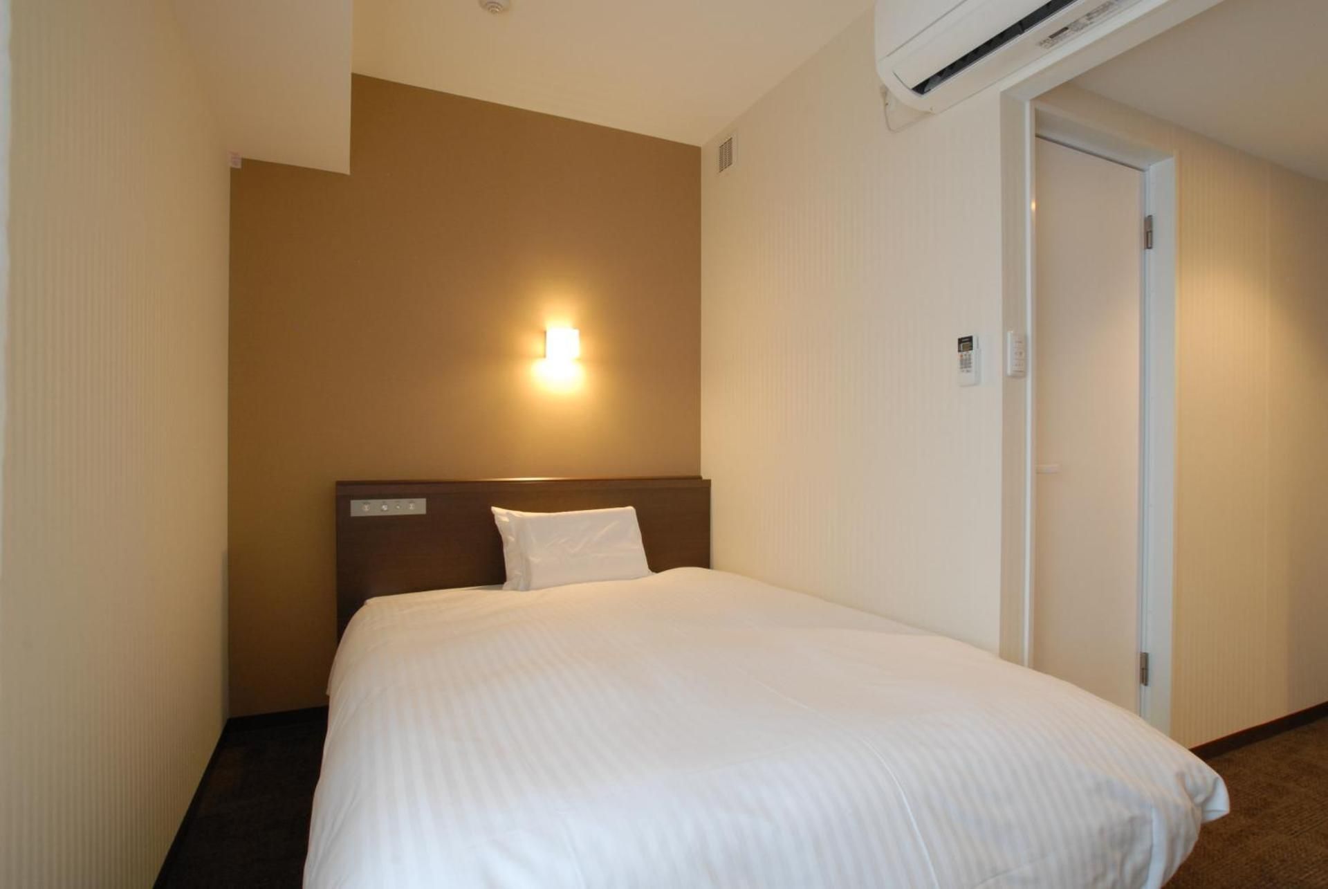 No-Room-Cleaning-Service Single Room with Garden View - Non-Smoking