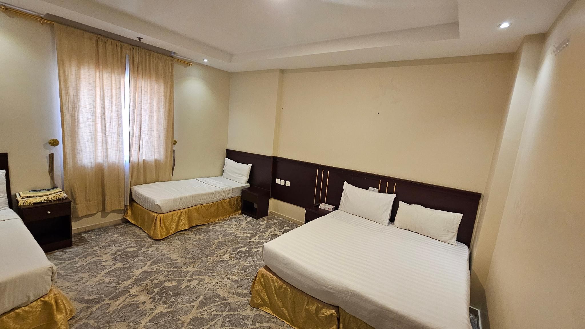 Deluxe Quadruple Room