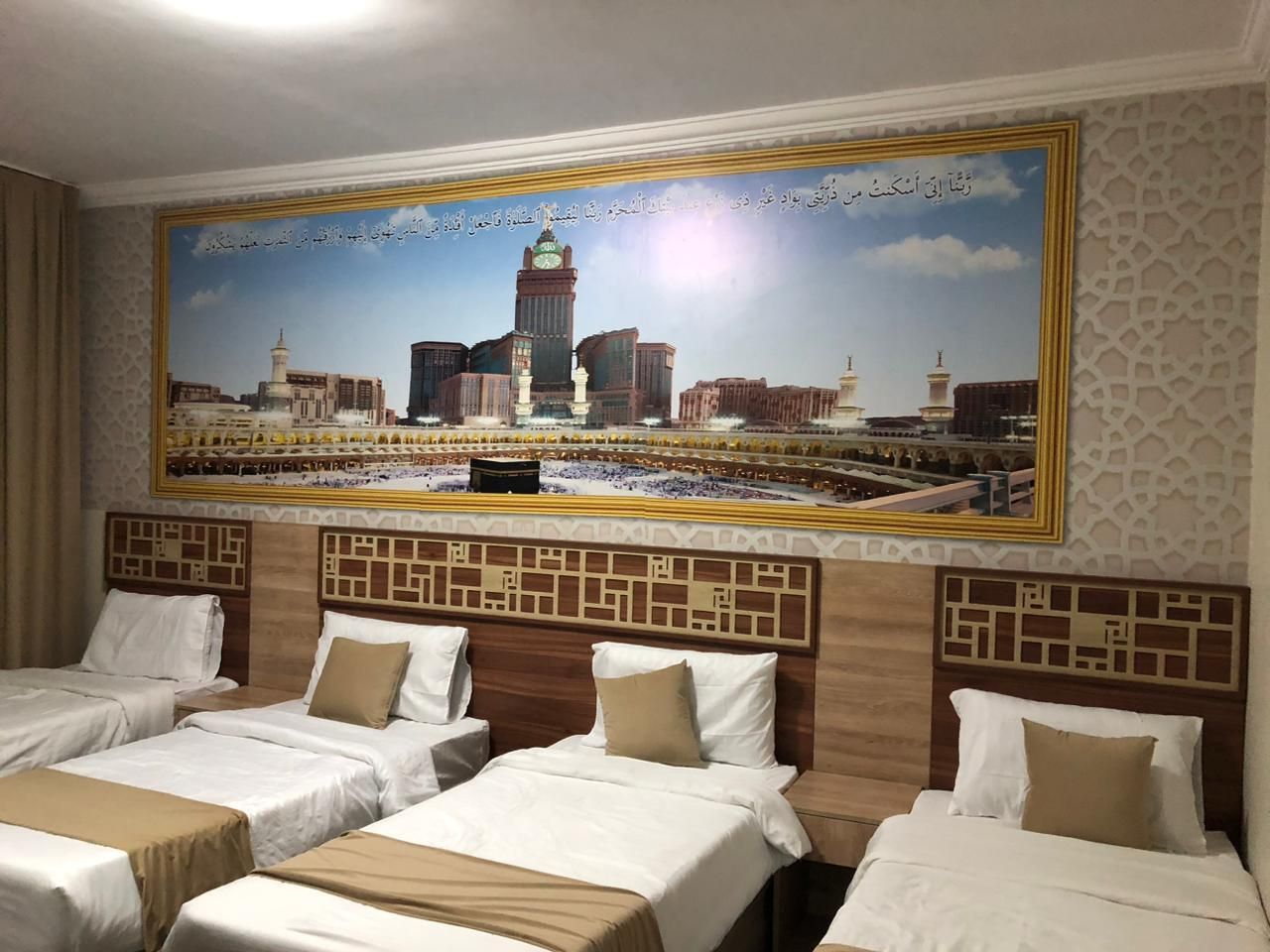 eee193ee8a1f4a24eafe8acb6f80e96a