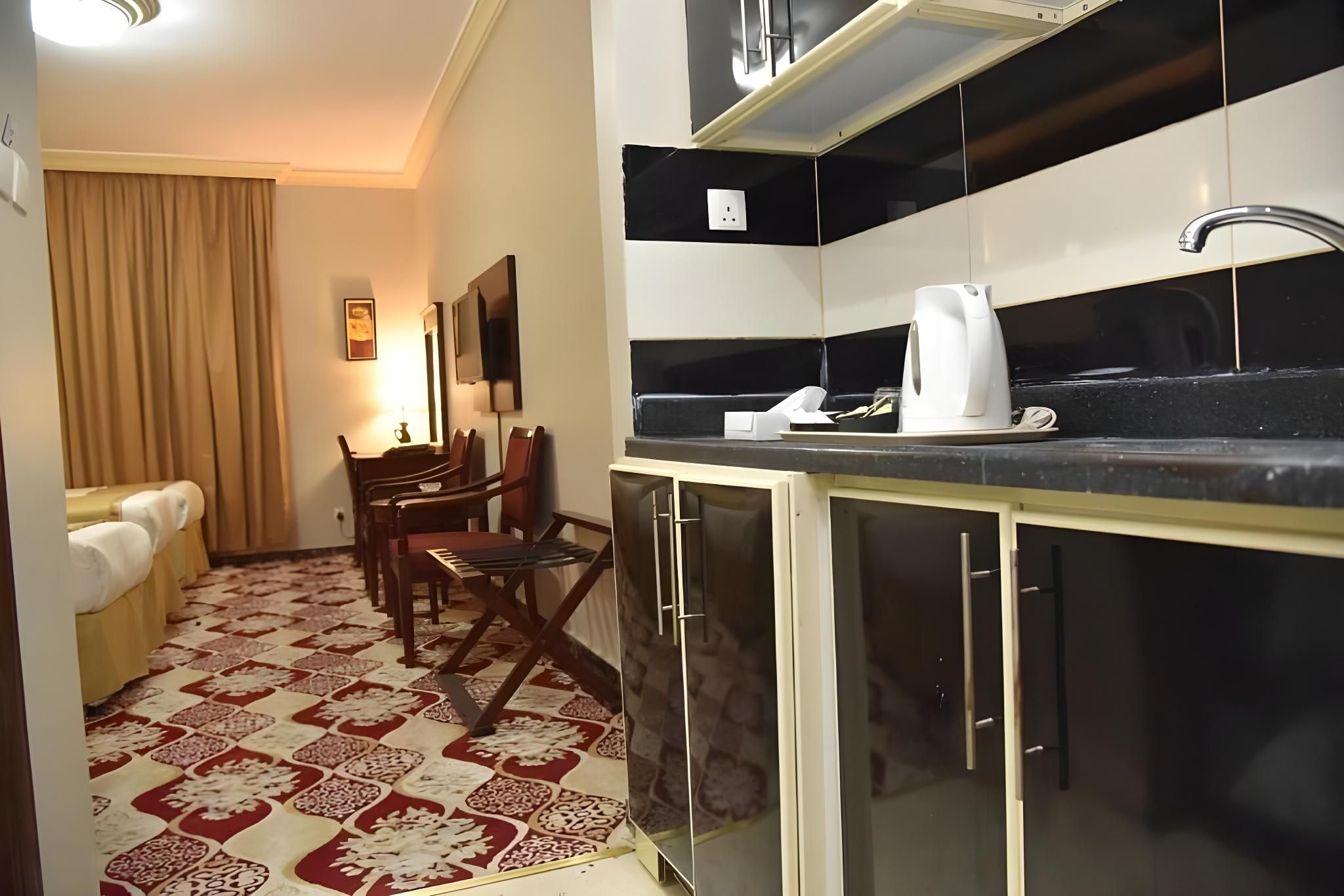 68a80ffa7f2be61cb71be10cae9f9a6e