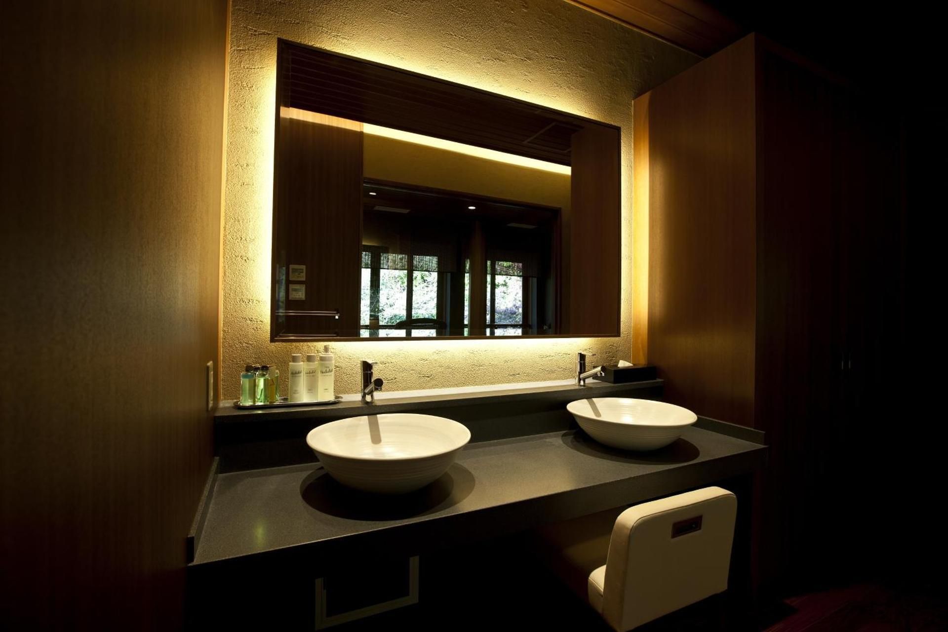 Premium Western-style Room with Semi Open-air Bath, Kaiseki Dinner and Japanese Breakfast