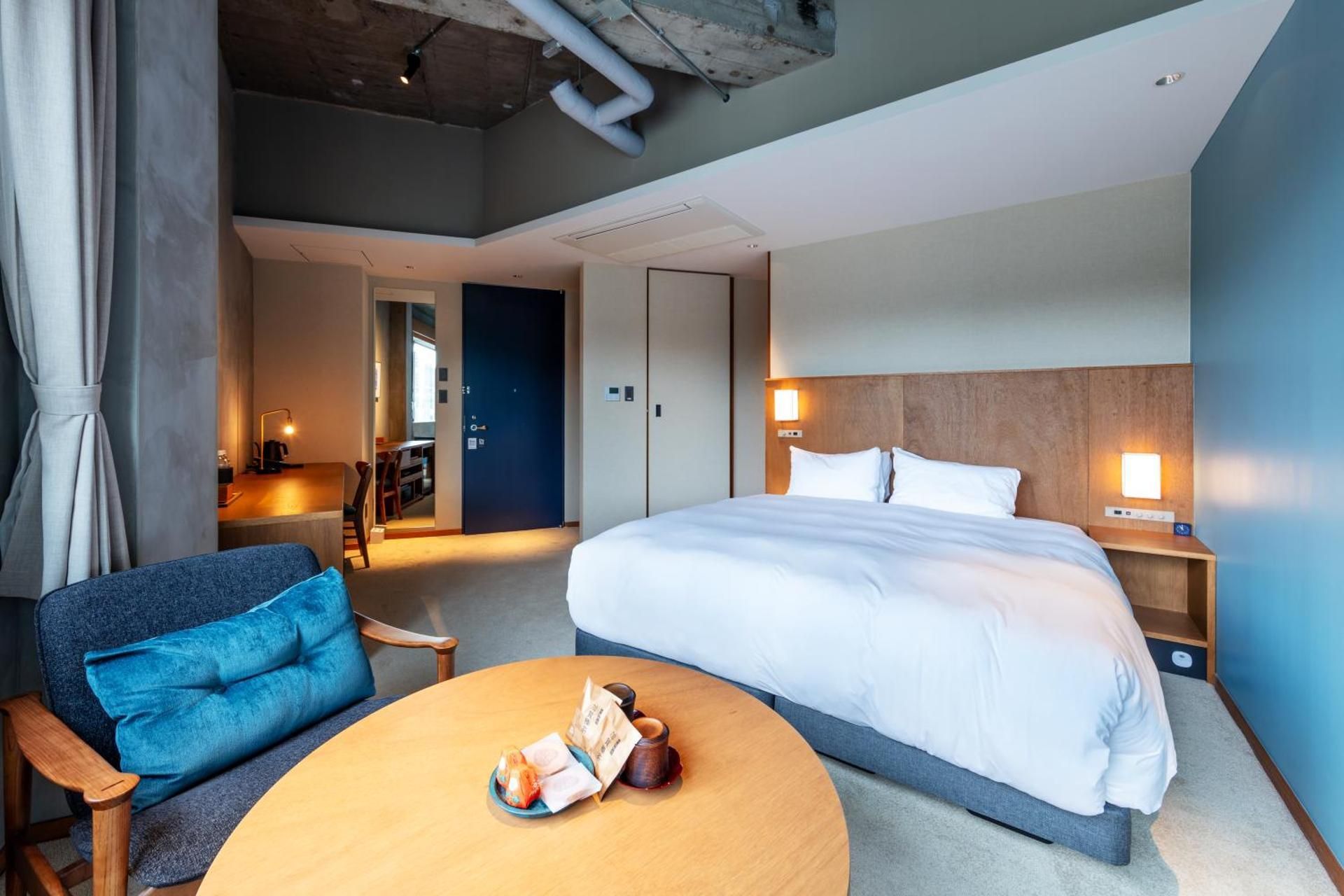 Standard King Room
