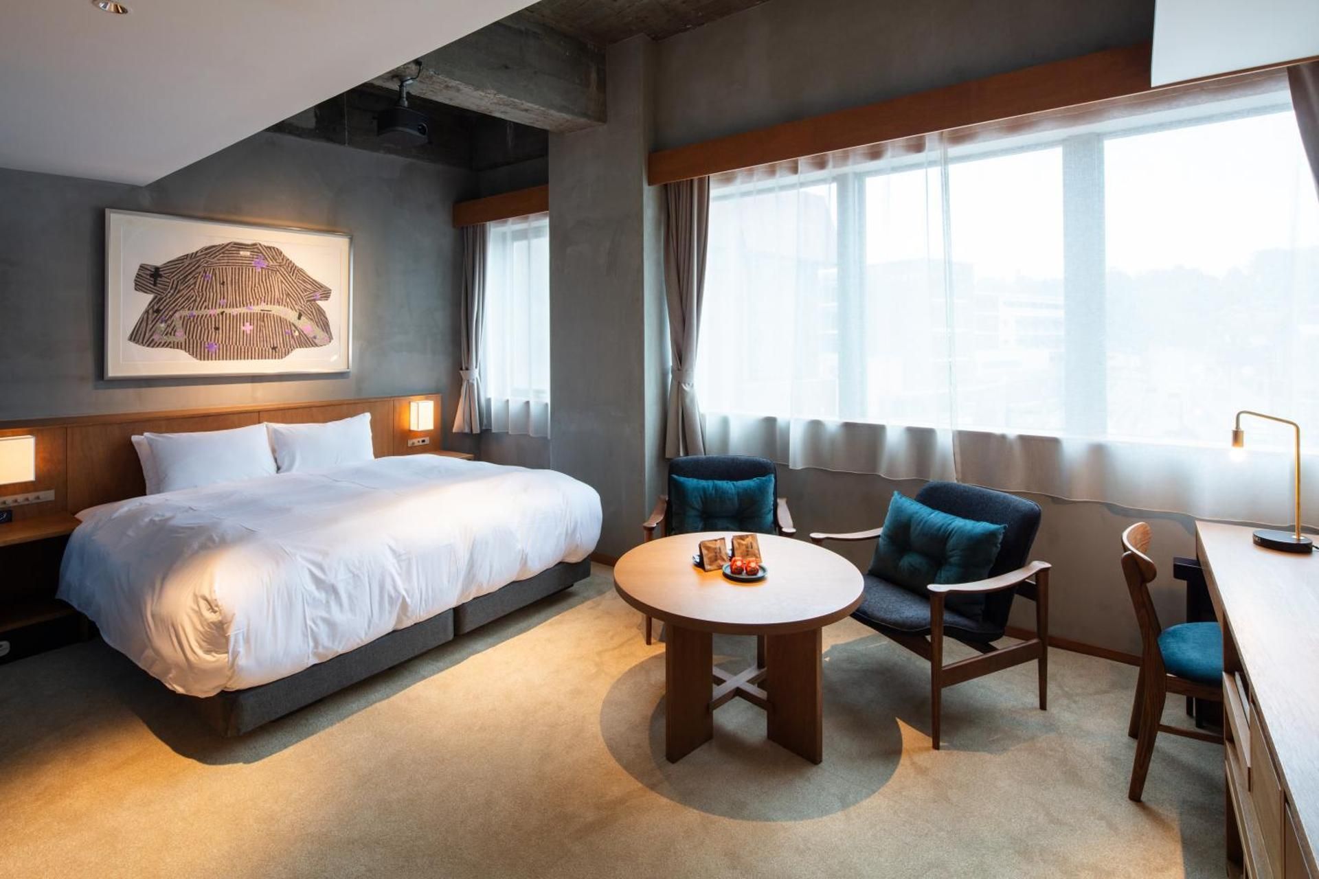 Standard King Room