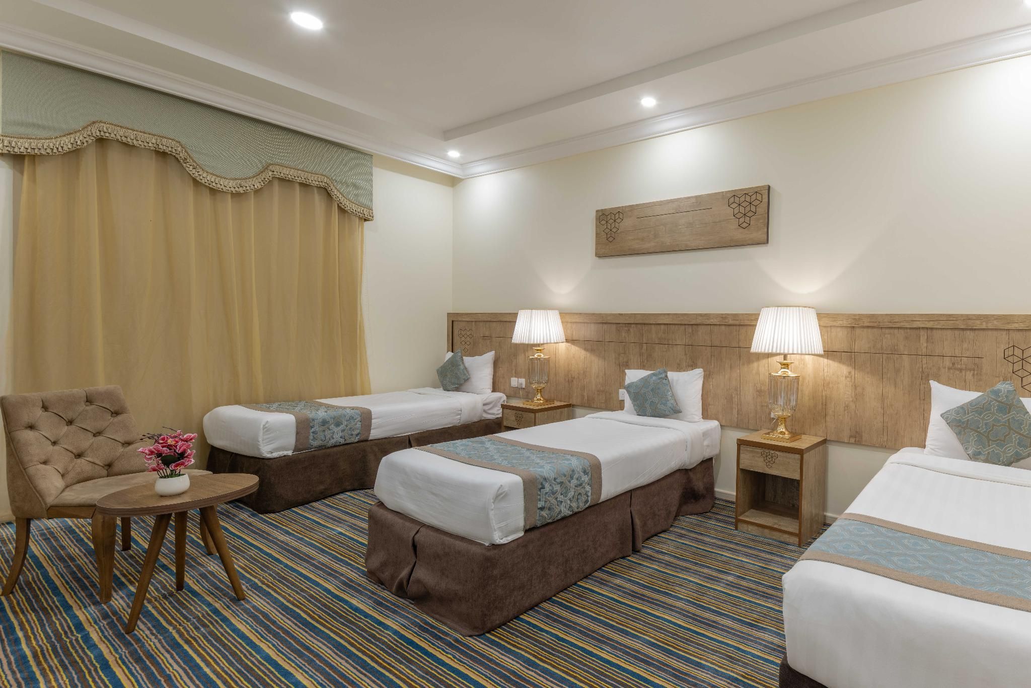 Snood Al-Dana Hotel Deluxe Twin Room