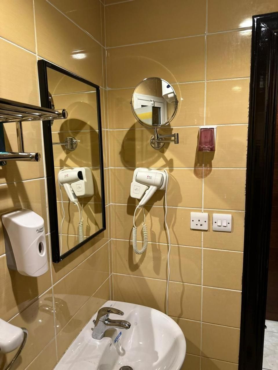 Triple Room with Private Bathroom