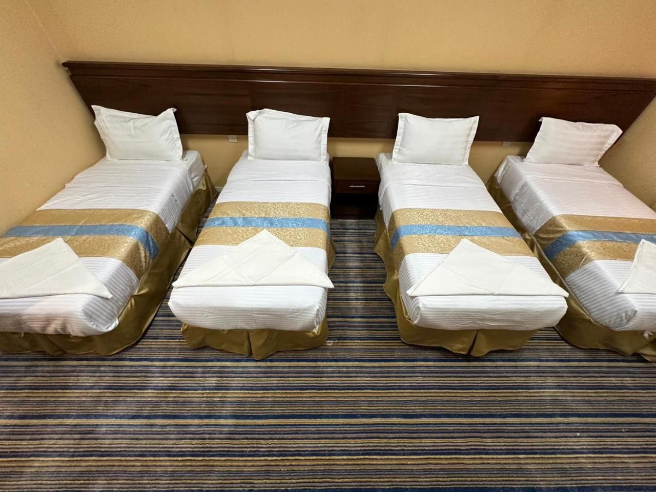 Quadruple Room with Private Bathroom