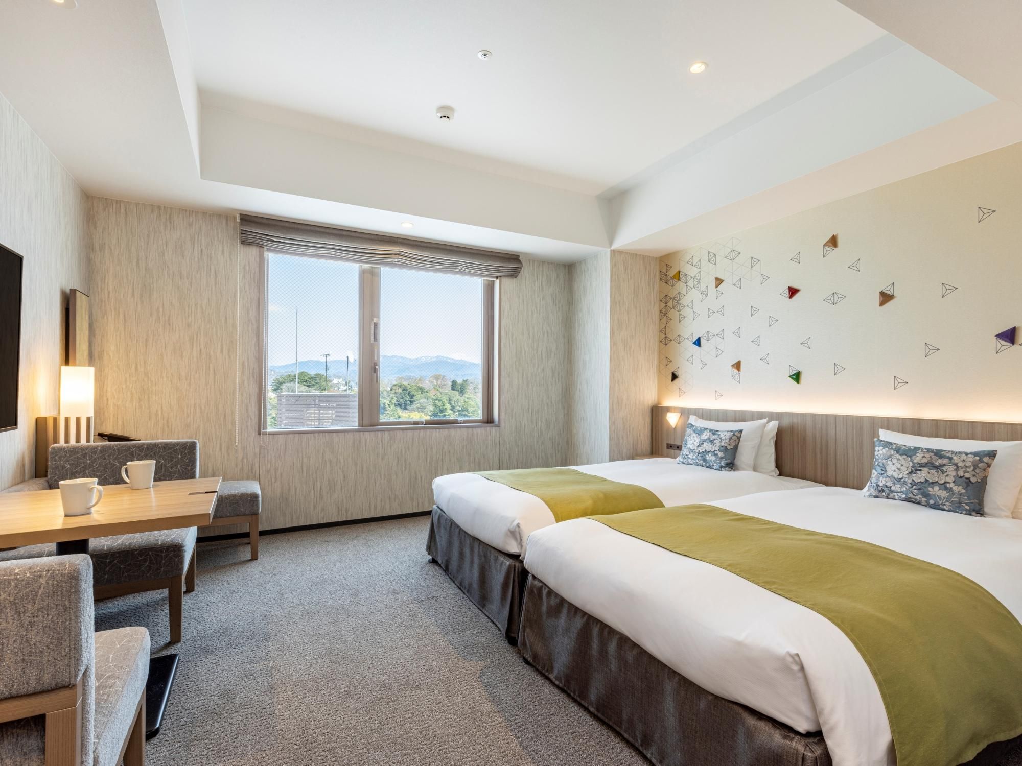 Deluxe Twin Room with Extra Bed - Non-Smoking