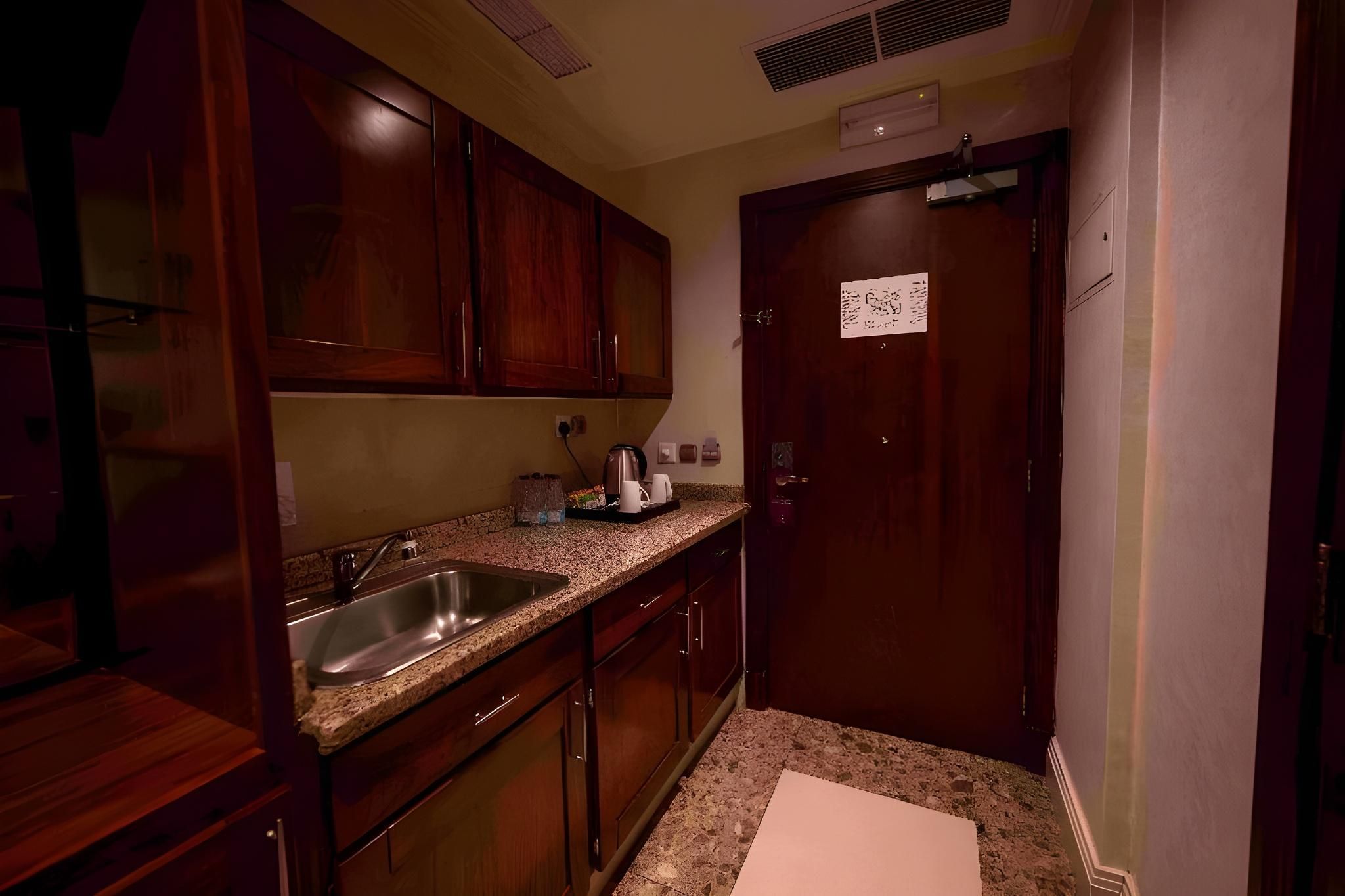 cfc9e03c2c67f8d8a25dbfb475988619