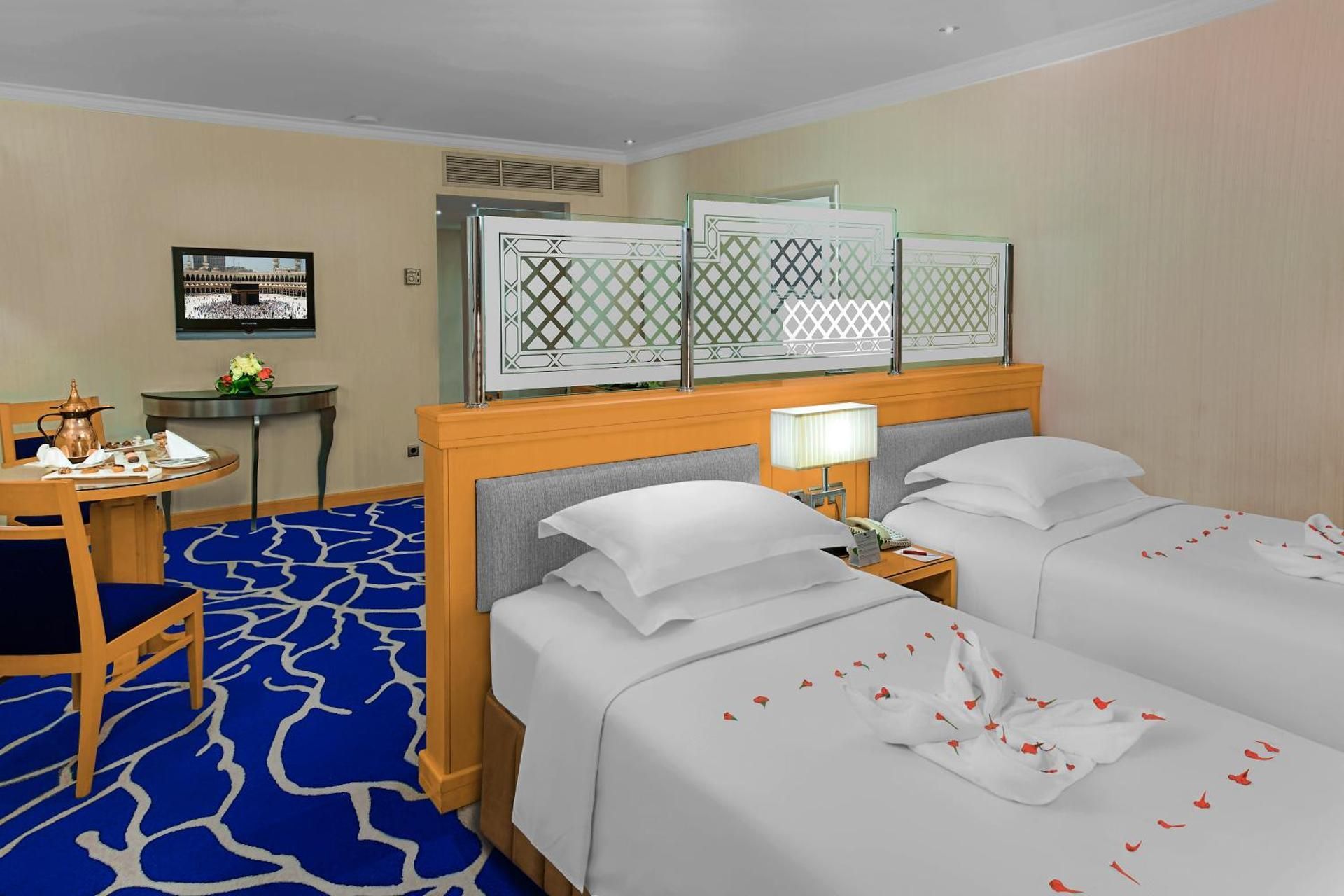 Partial Haram View Suite with 2 Single Beds