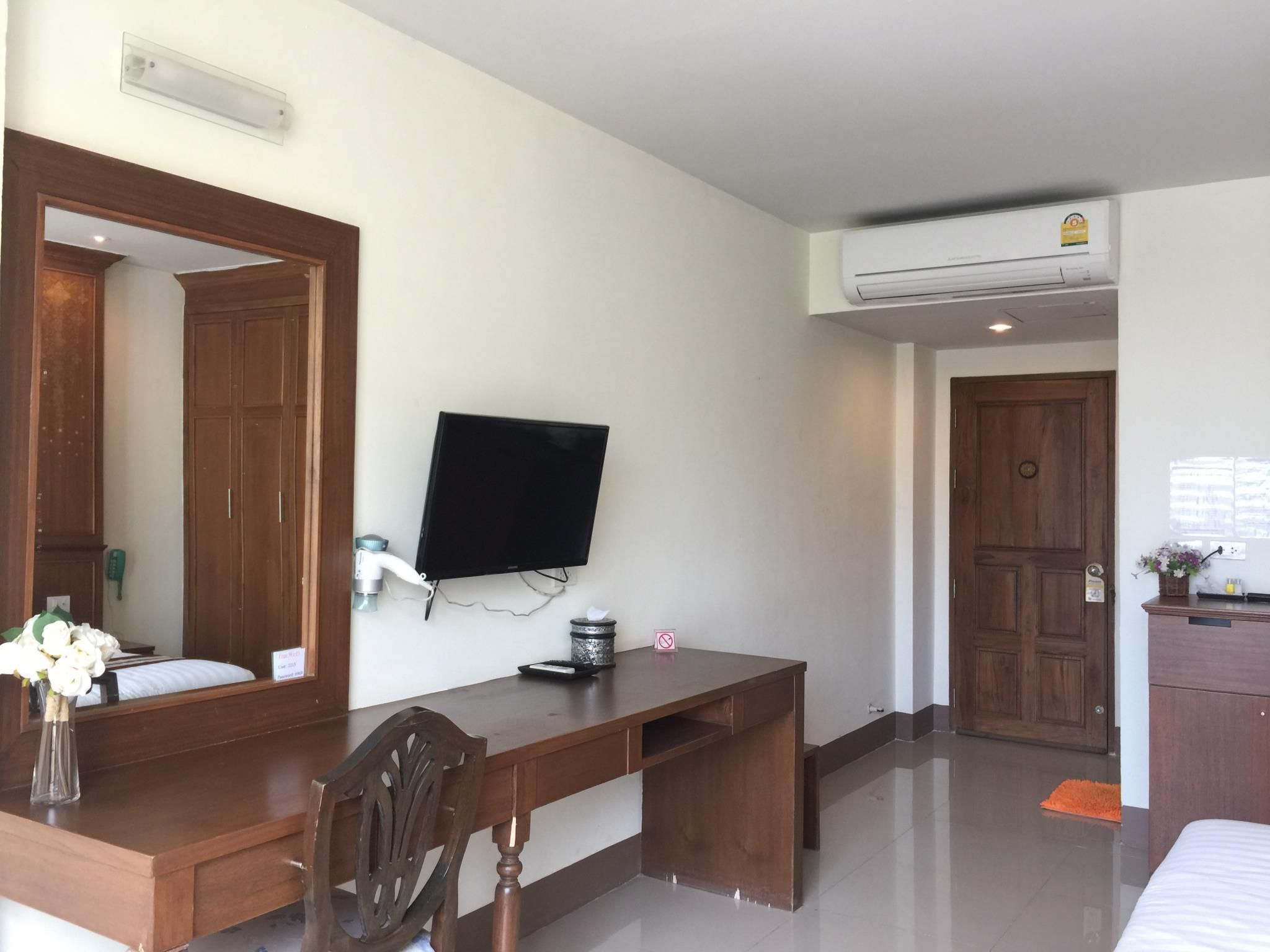 Amonruk Hotel 2 Family - 3 Persons 2