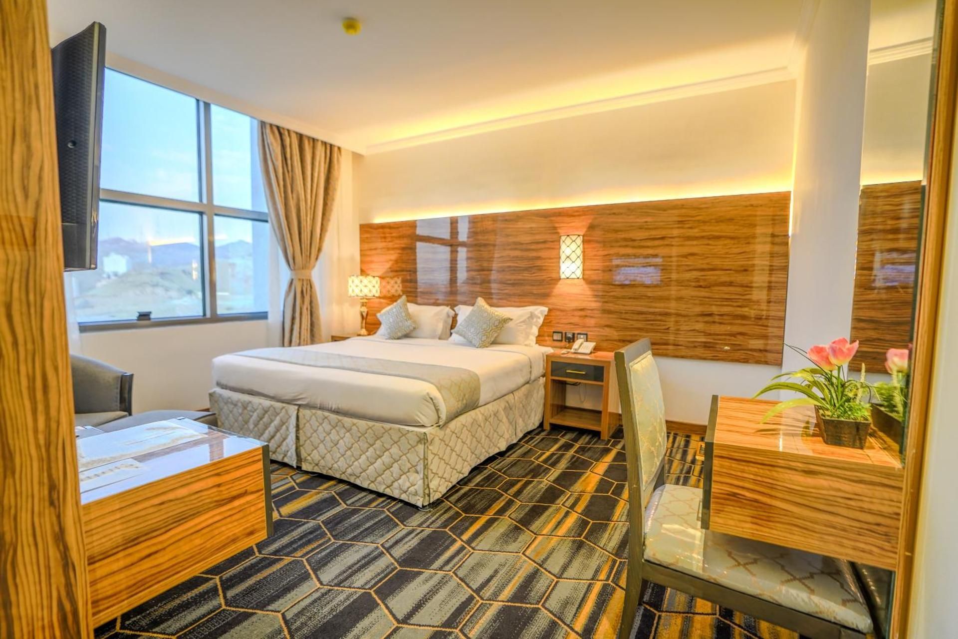 Deluxe King Room