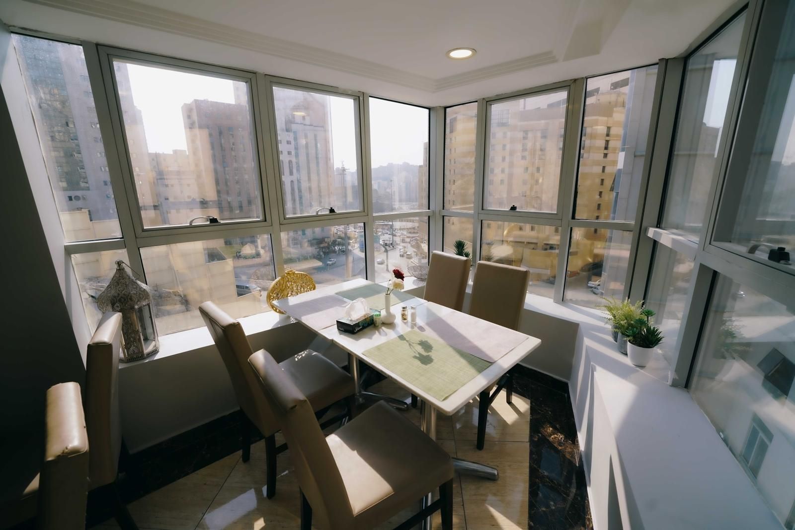 restaurant (private room)