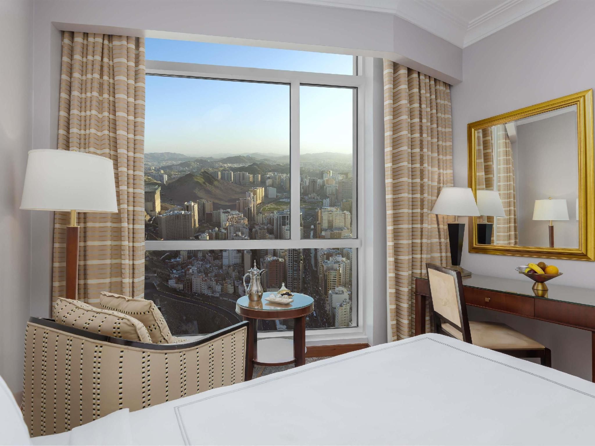Classic Room Triple Bed City View