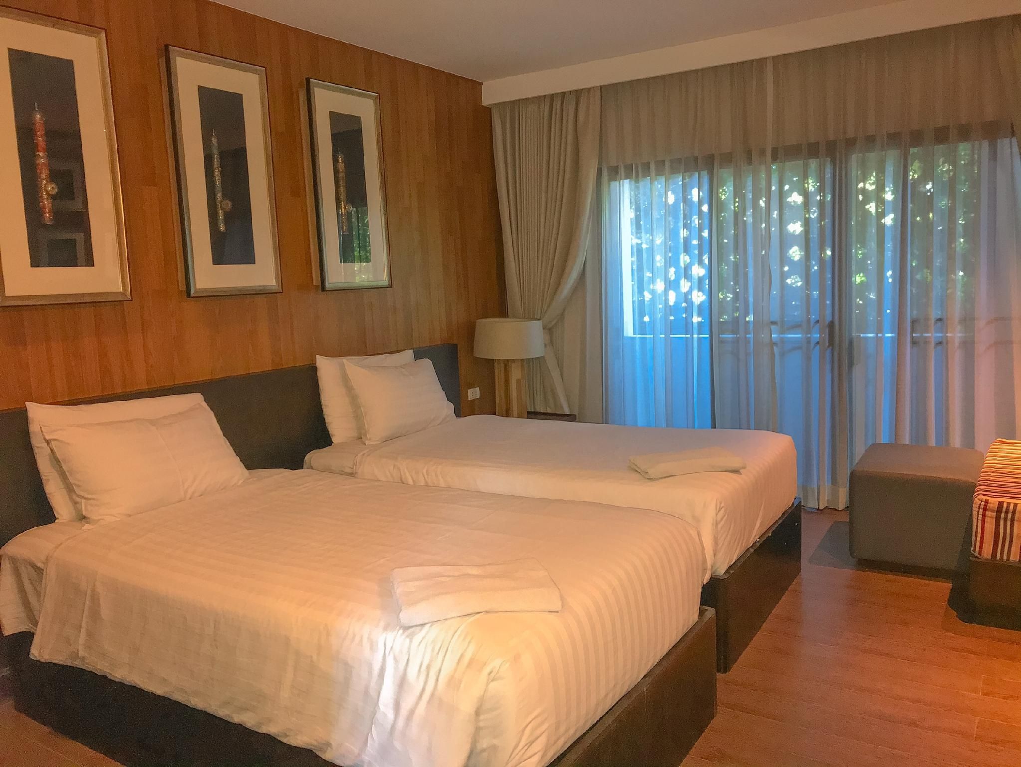 Deluxe Twin A