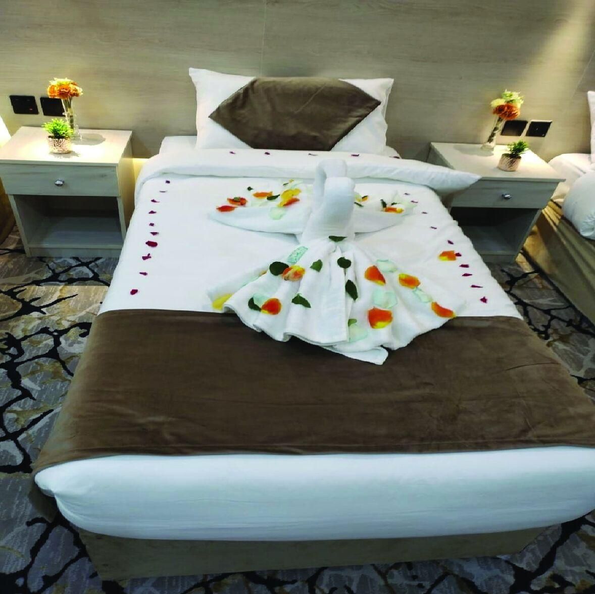 83c018dd2e9a1106d77d3ac0a1060b12