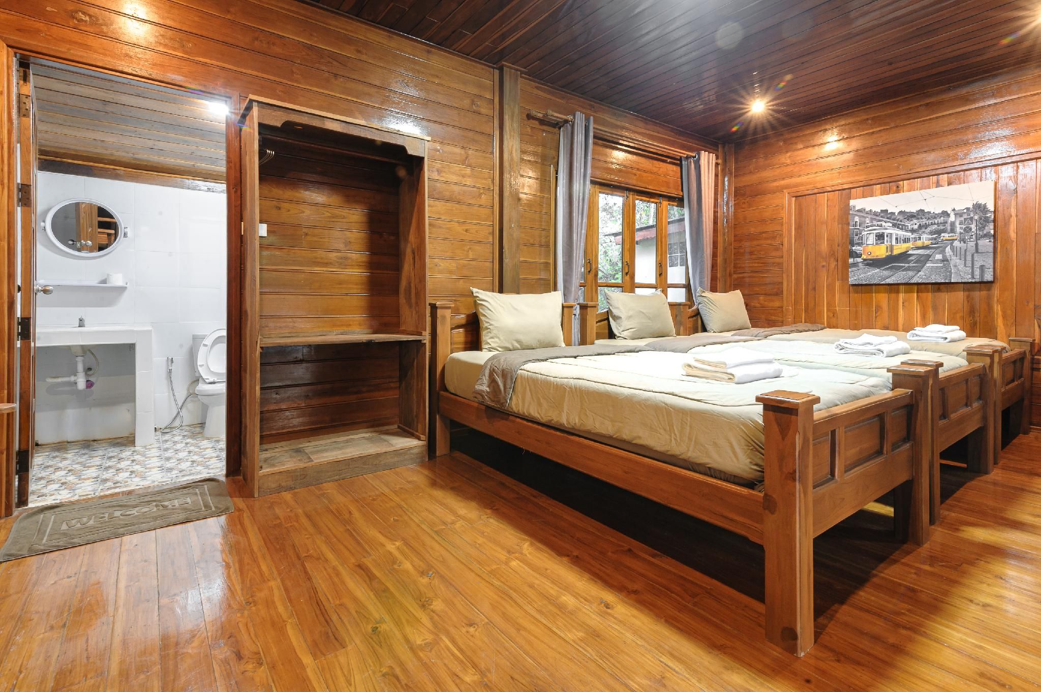 Denchaicityresort Superior Triple Room 2