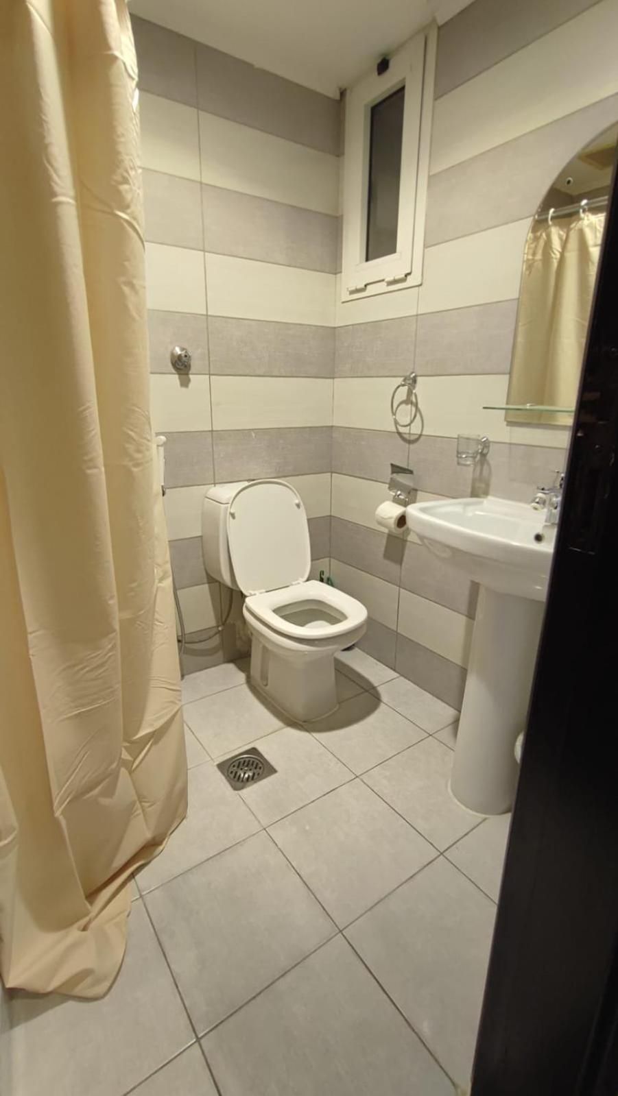 Razana Al-Hafaer Triple Standard 3