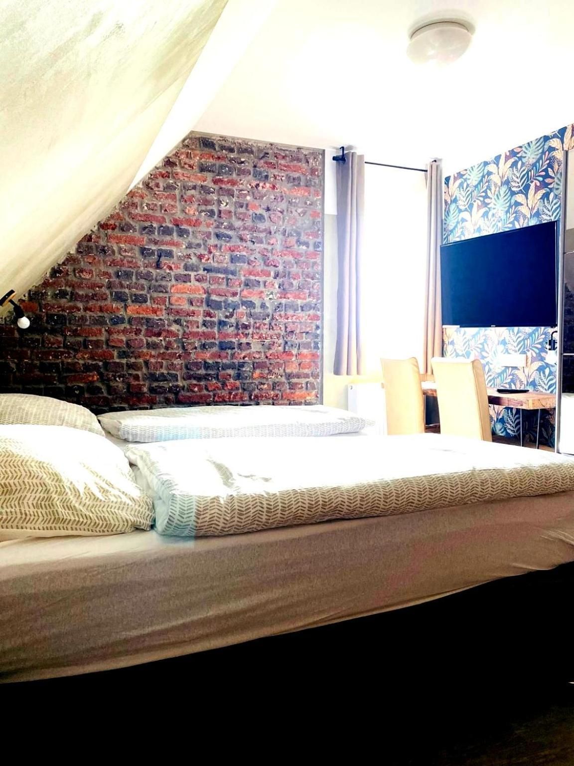Standard Double Room with Shared Bathroom