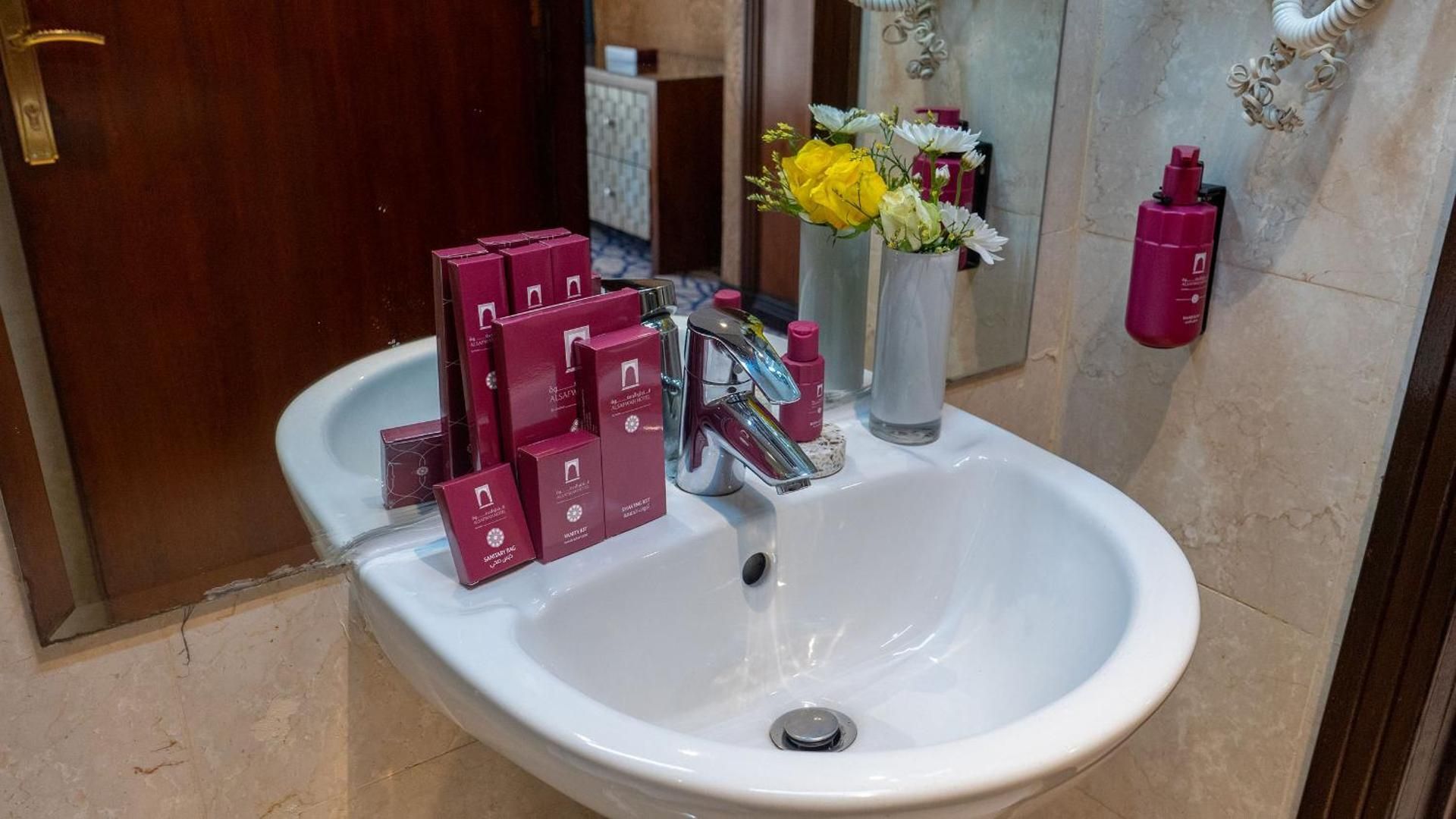 2-Bedroom Executive Kaaba View Suite