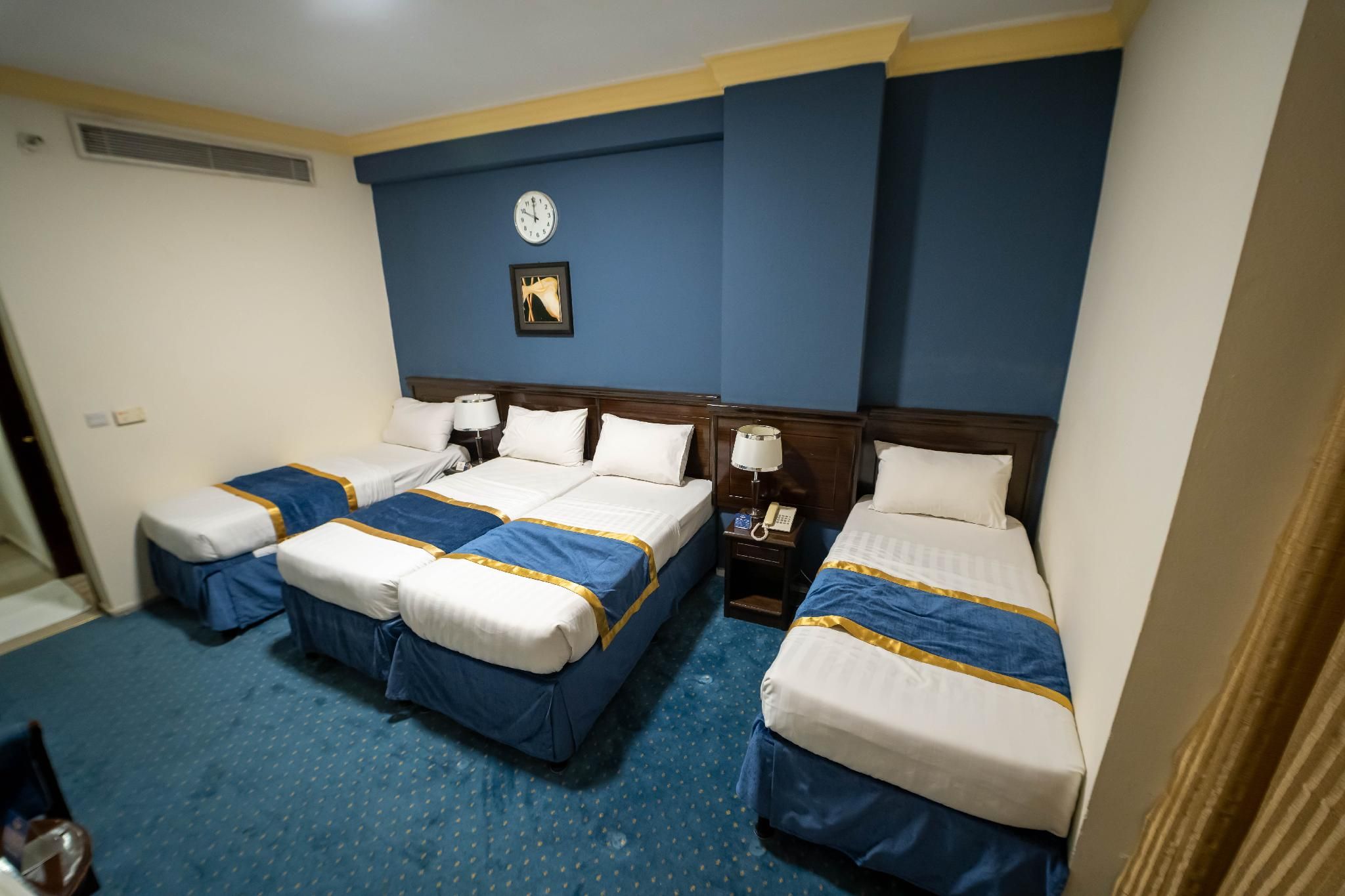 Quadruple Room with Bathroom