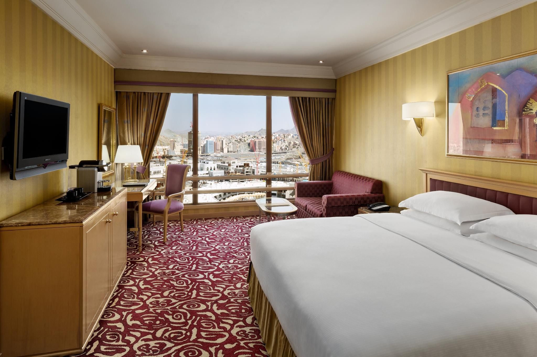 Club Partial Haram View Room with King Bed
