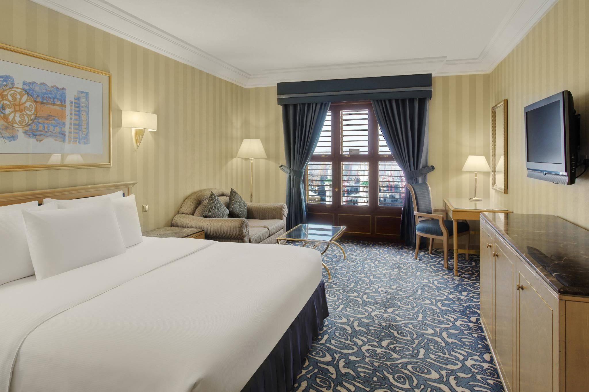 Deluxe Partial Haram View Room with Two Single Beds