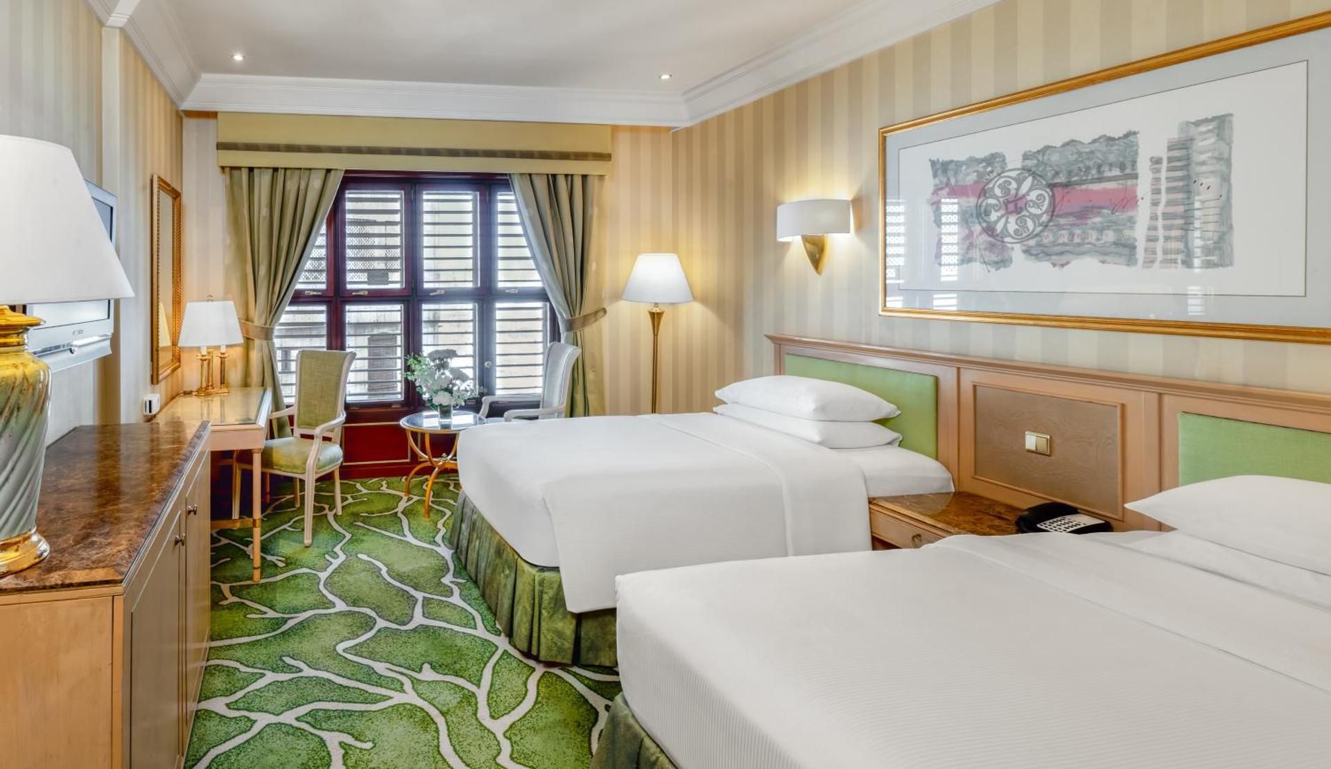 Premium Partial Kaaba View Room with Two Single Beds