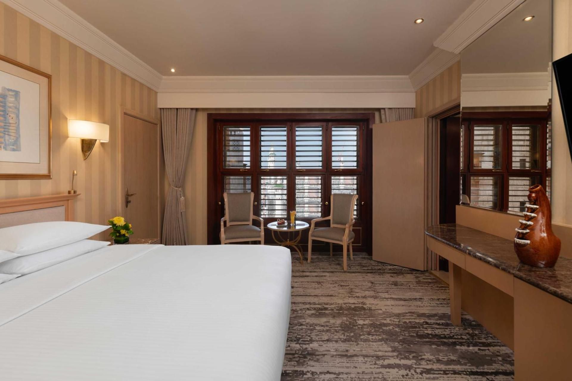 One Bedroom King suite Haram View with one King Bed