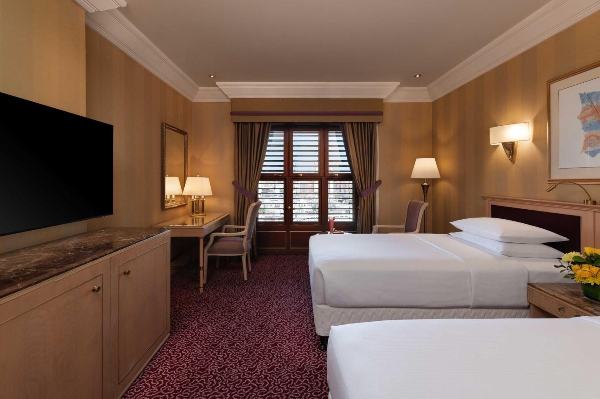 Club Partial Haram View Room with Two Single Beds