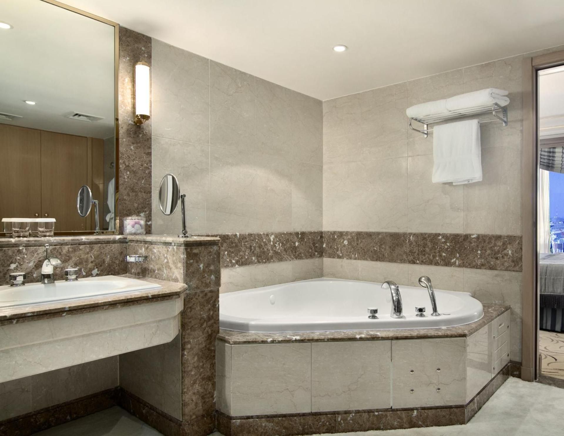 Presidential Suite with One King Bed and Two Twin Beds