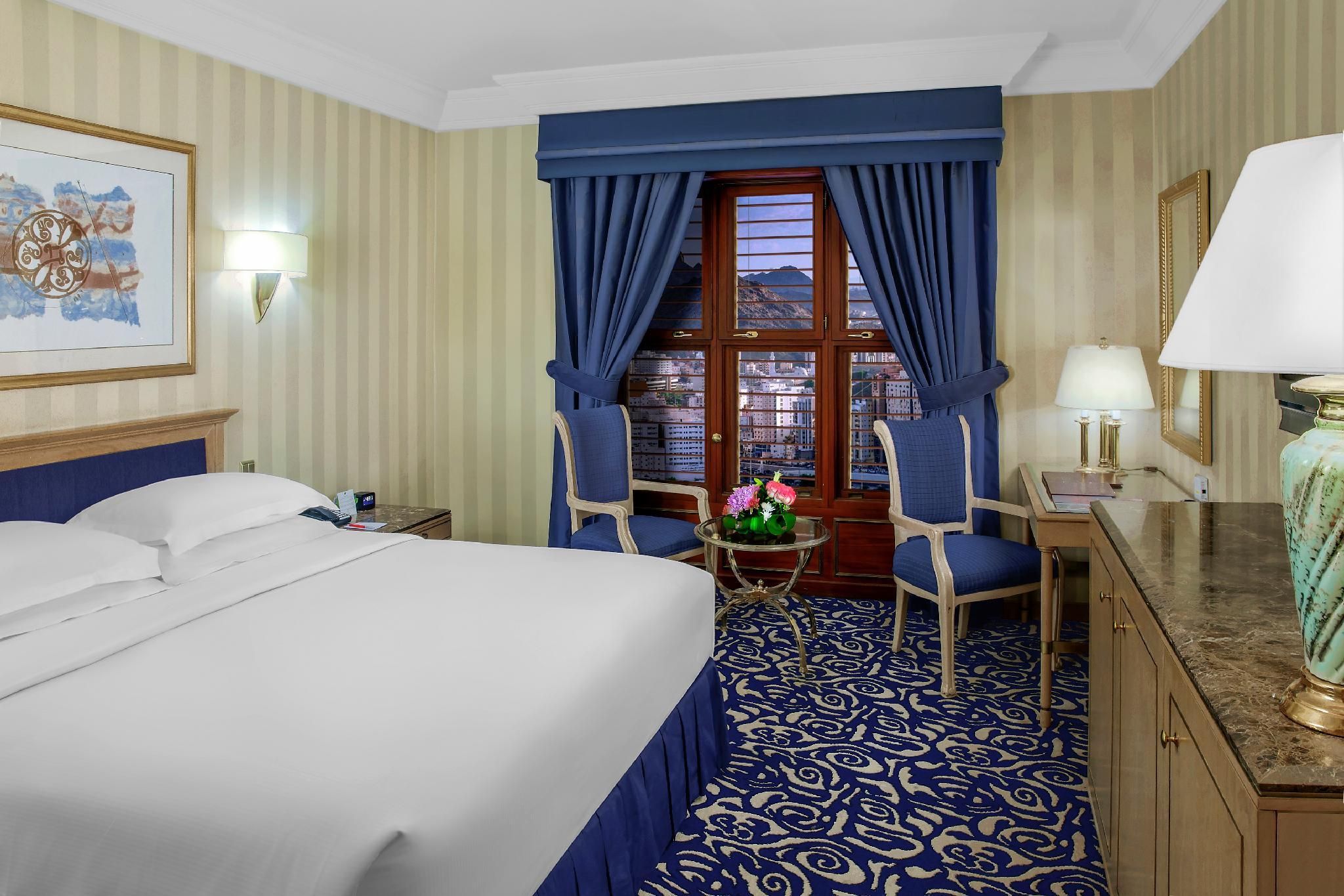 Makkah Hotel Deluxe Partial Haram View Room with King Bed 2