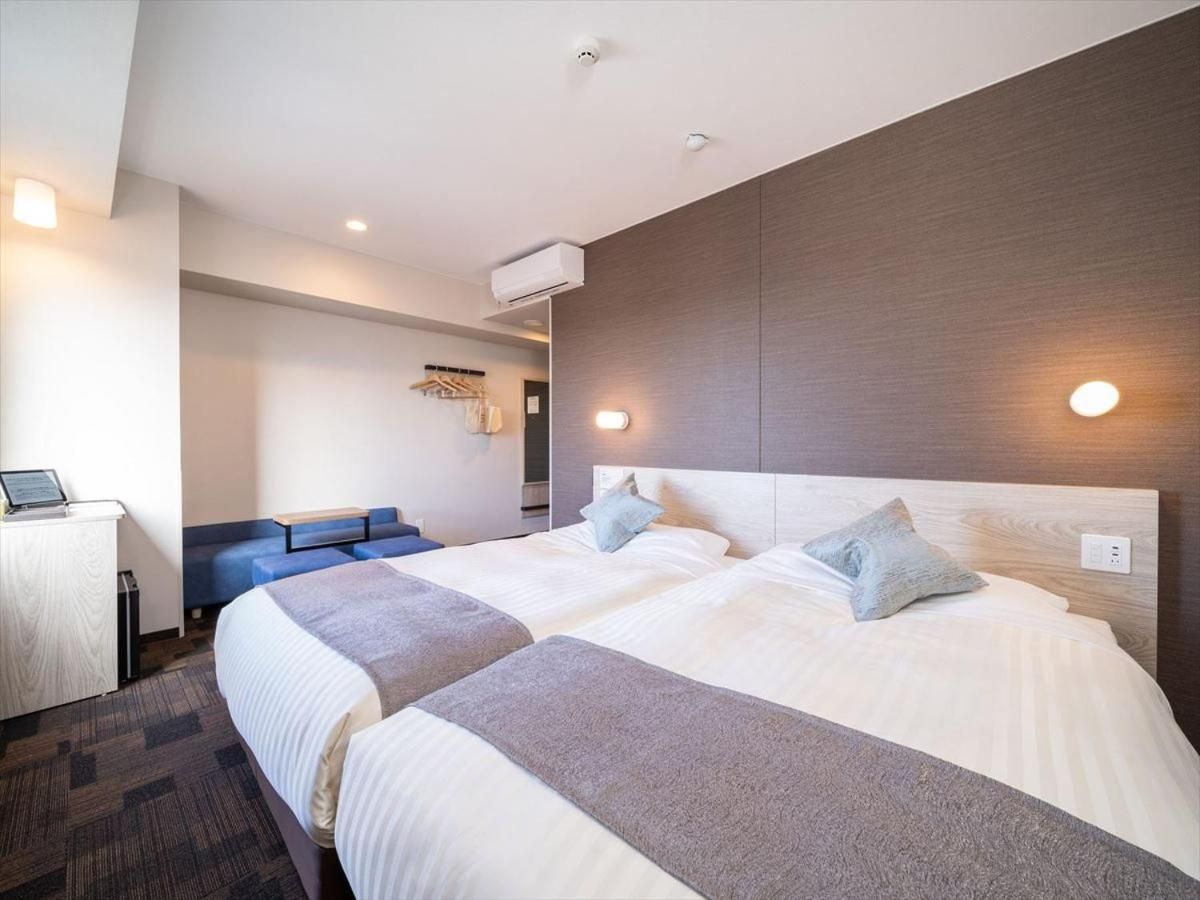 Hollywood Twin Room