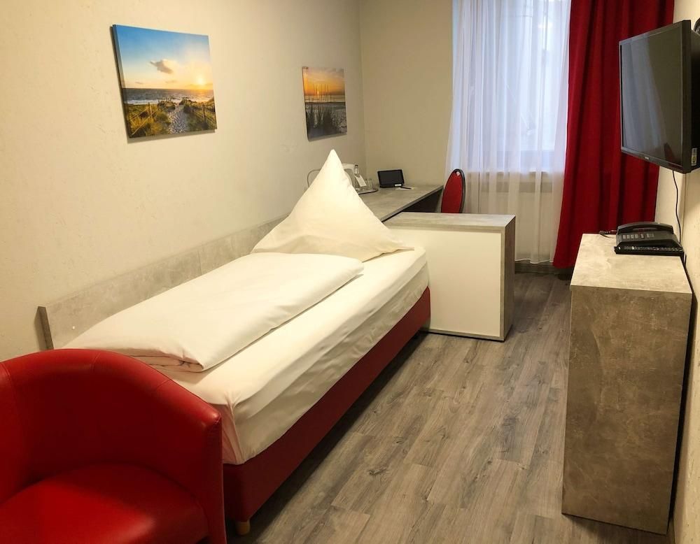 Economy Single Room