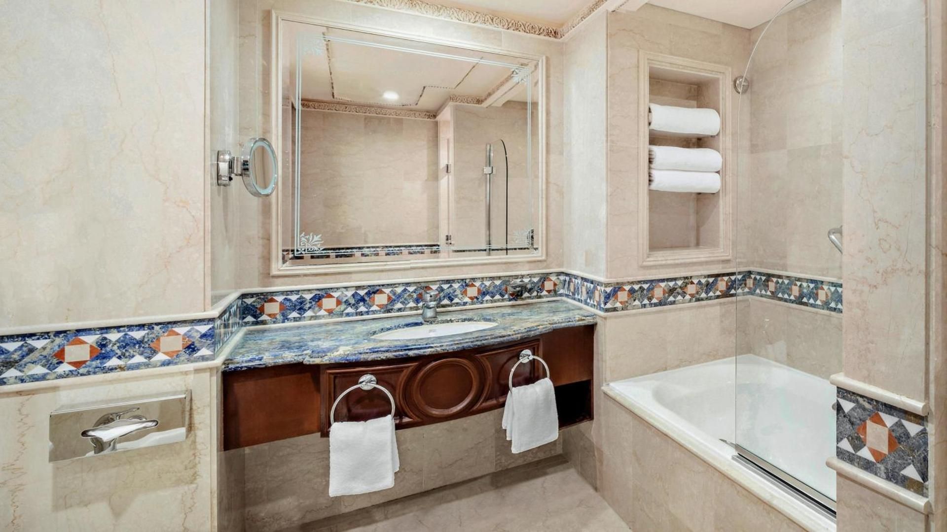Executive Two-Bedroom Suite with Haram View